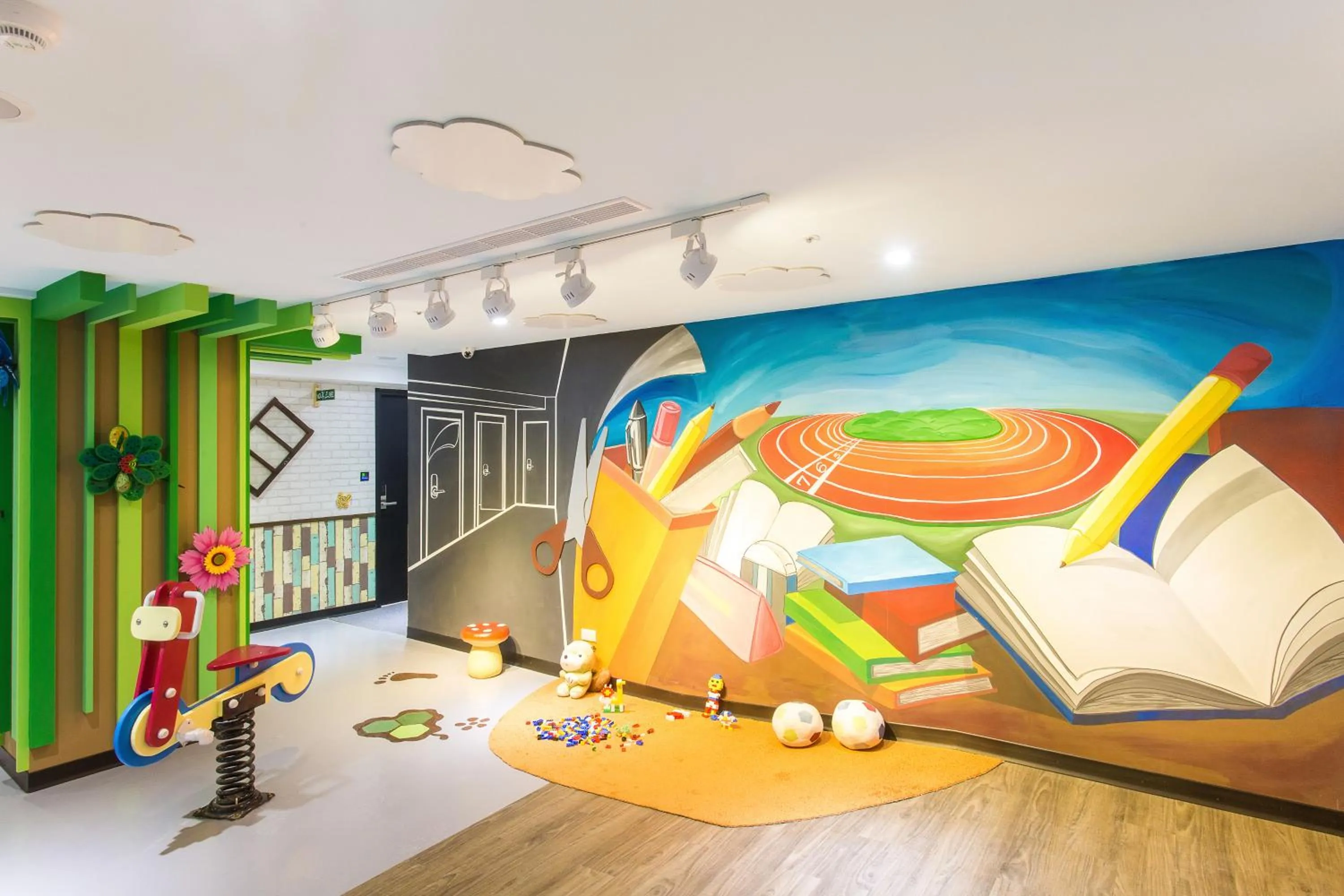 Children play ground in RF Hotel - Sanchong