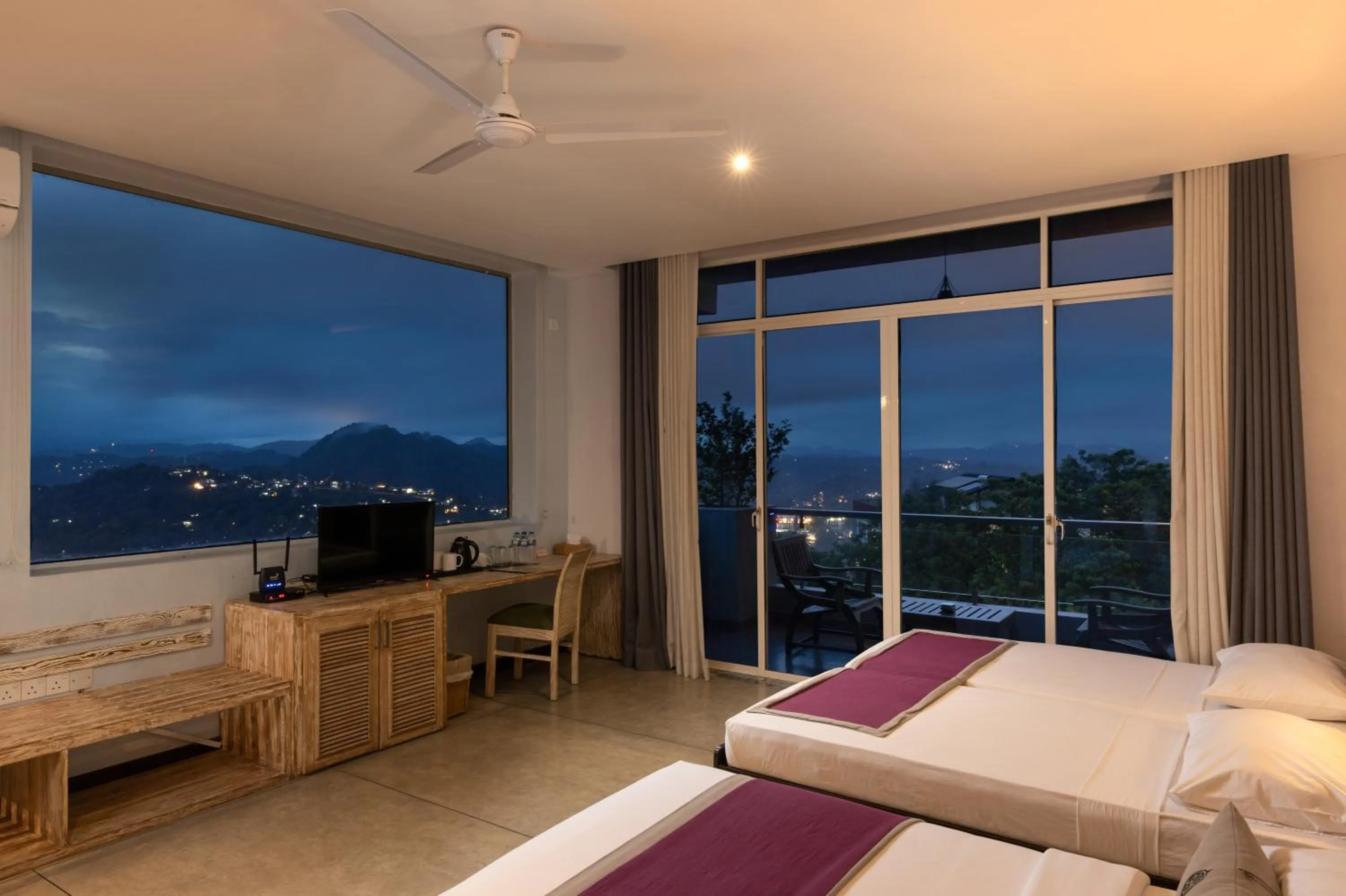 Bedroom, Bed in Skyloft Kandy by Aaradhya