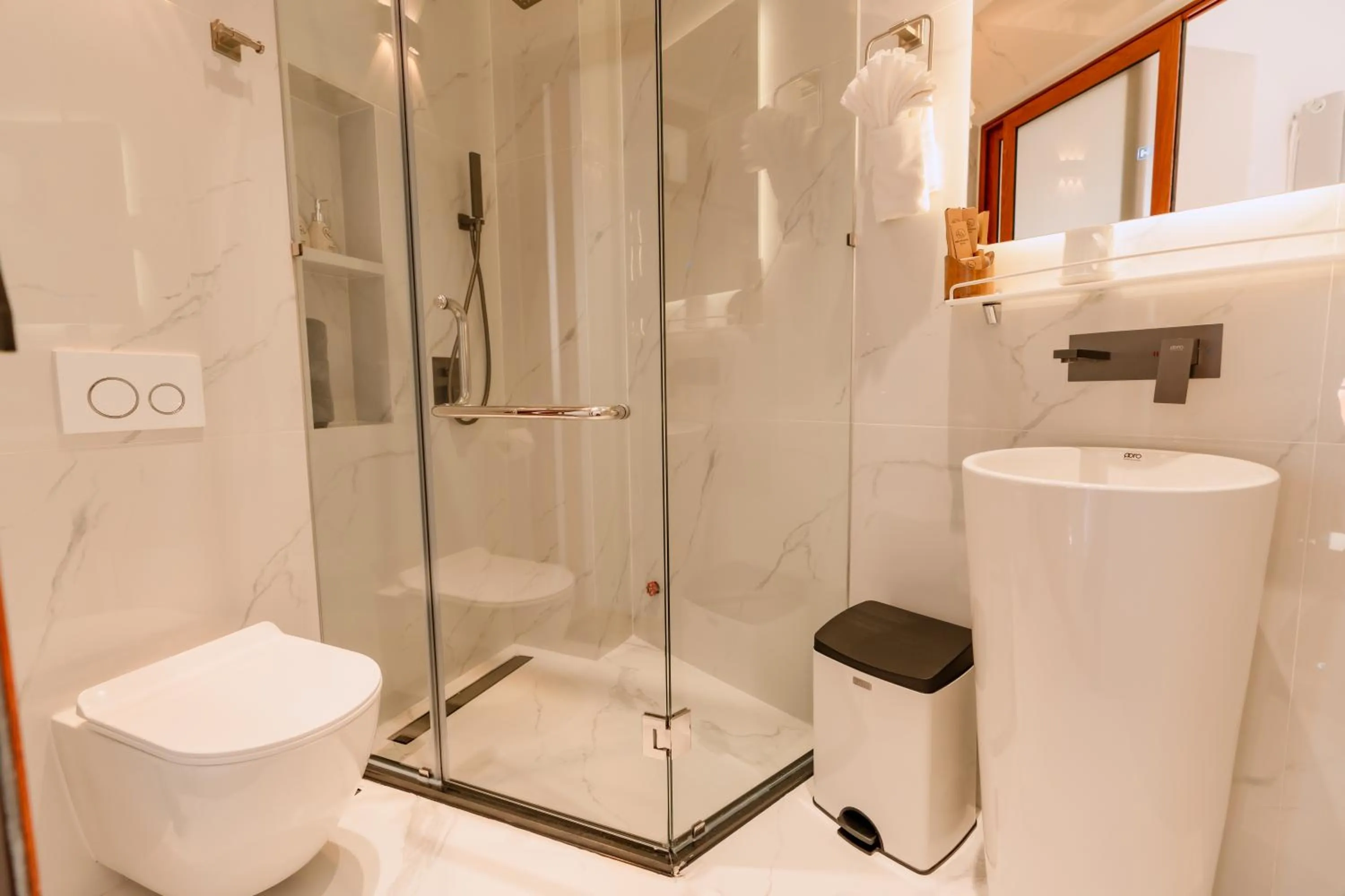 Toilet in Hue River Side Villa