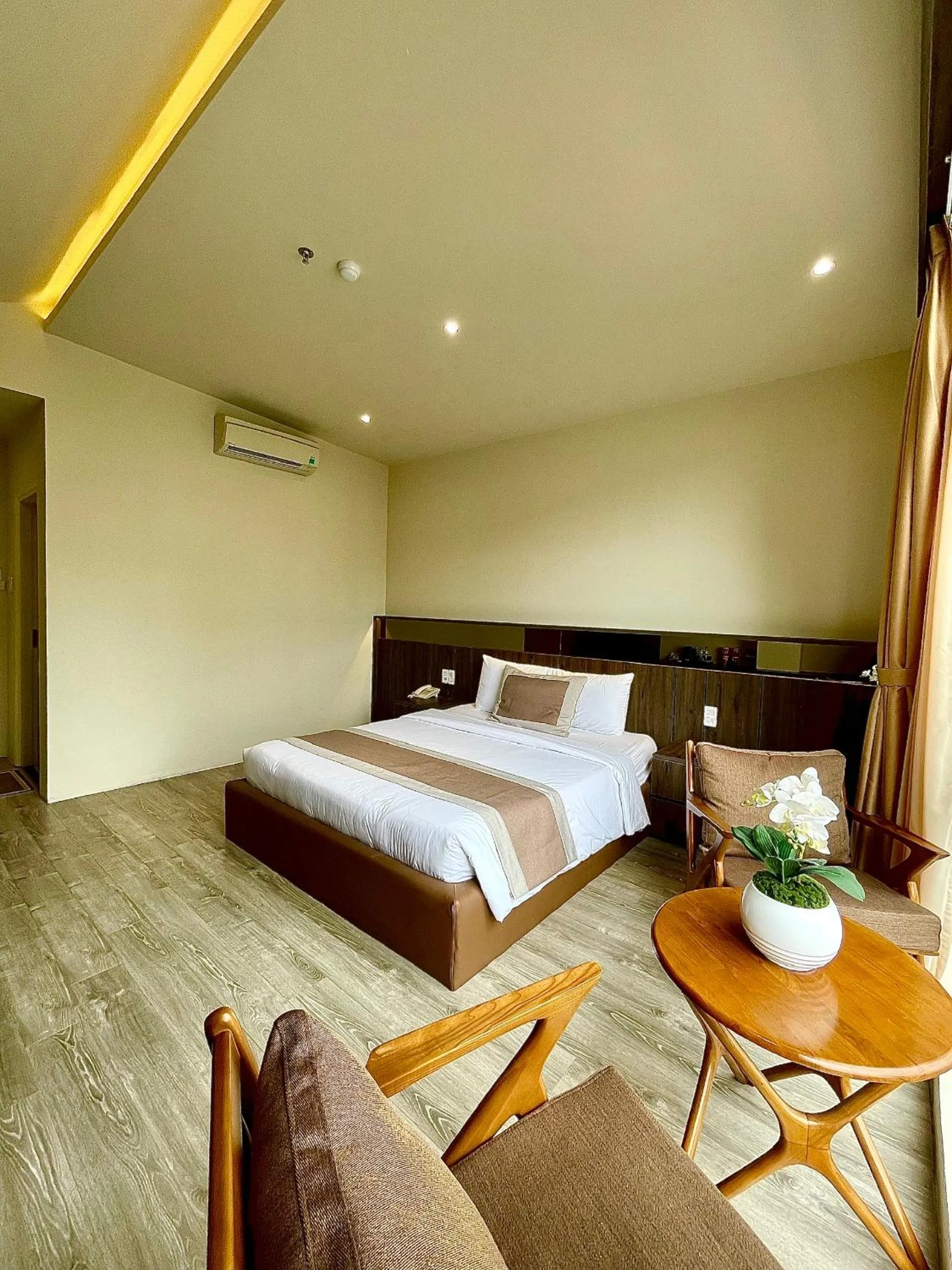 Bed in Hai Long Hotel