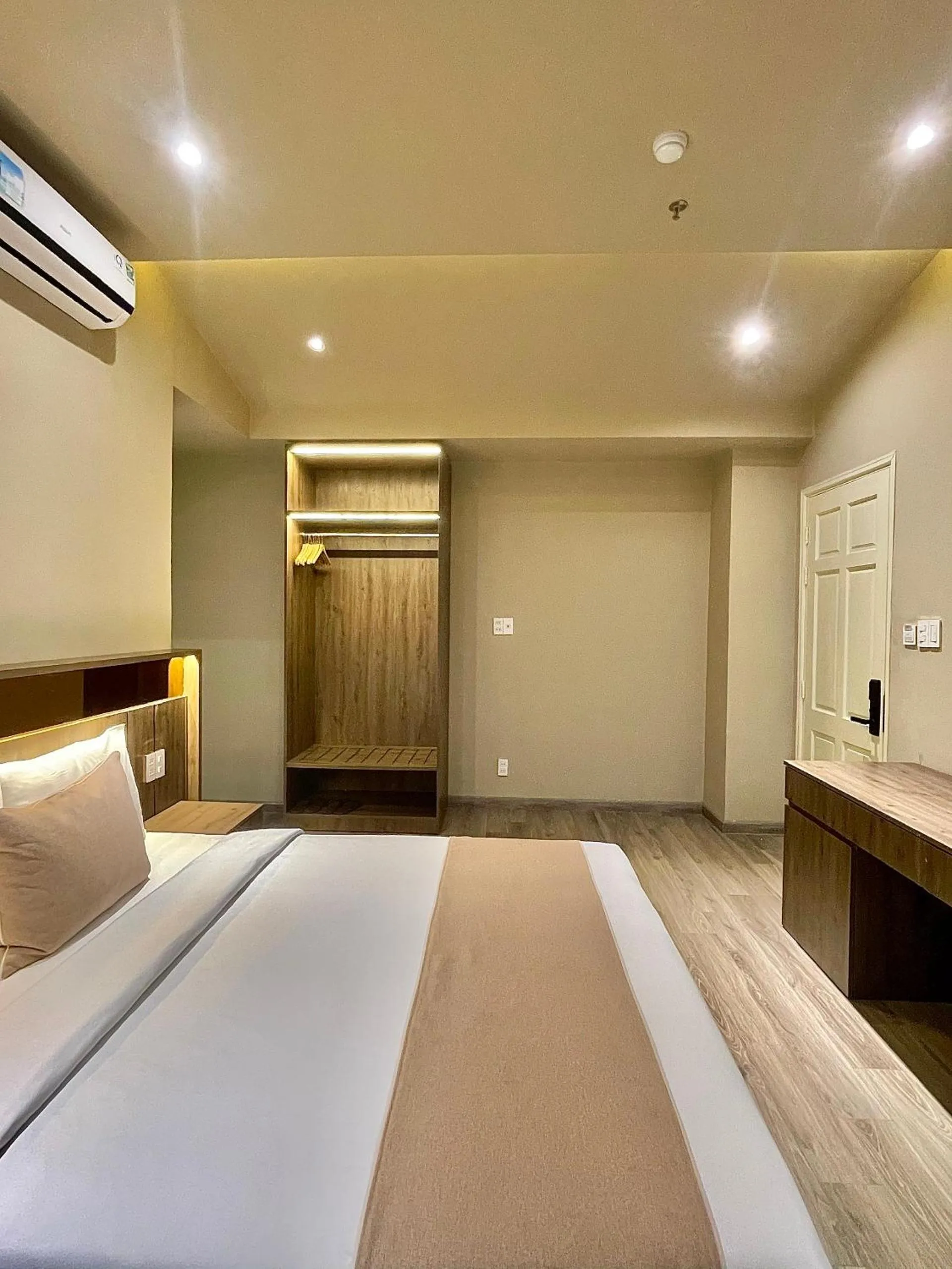 Bed in Hai Long Hotel