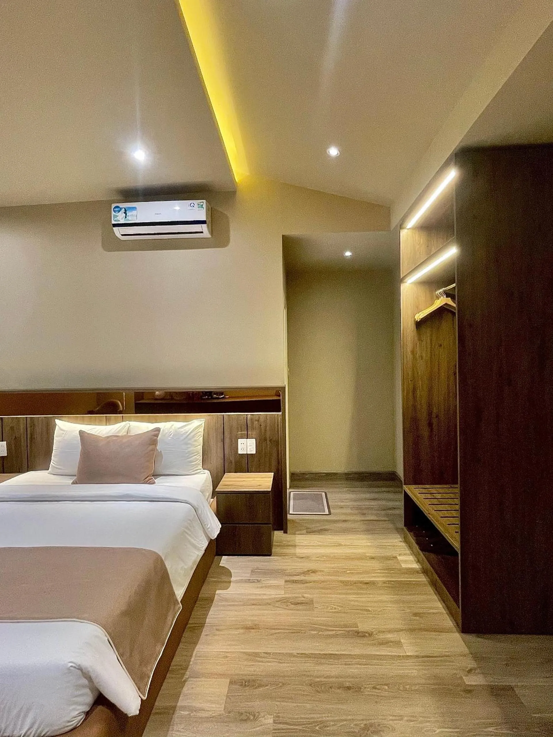 Bed in Hai Long Hotel