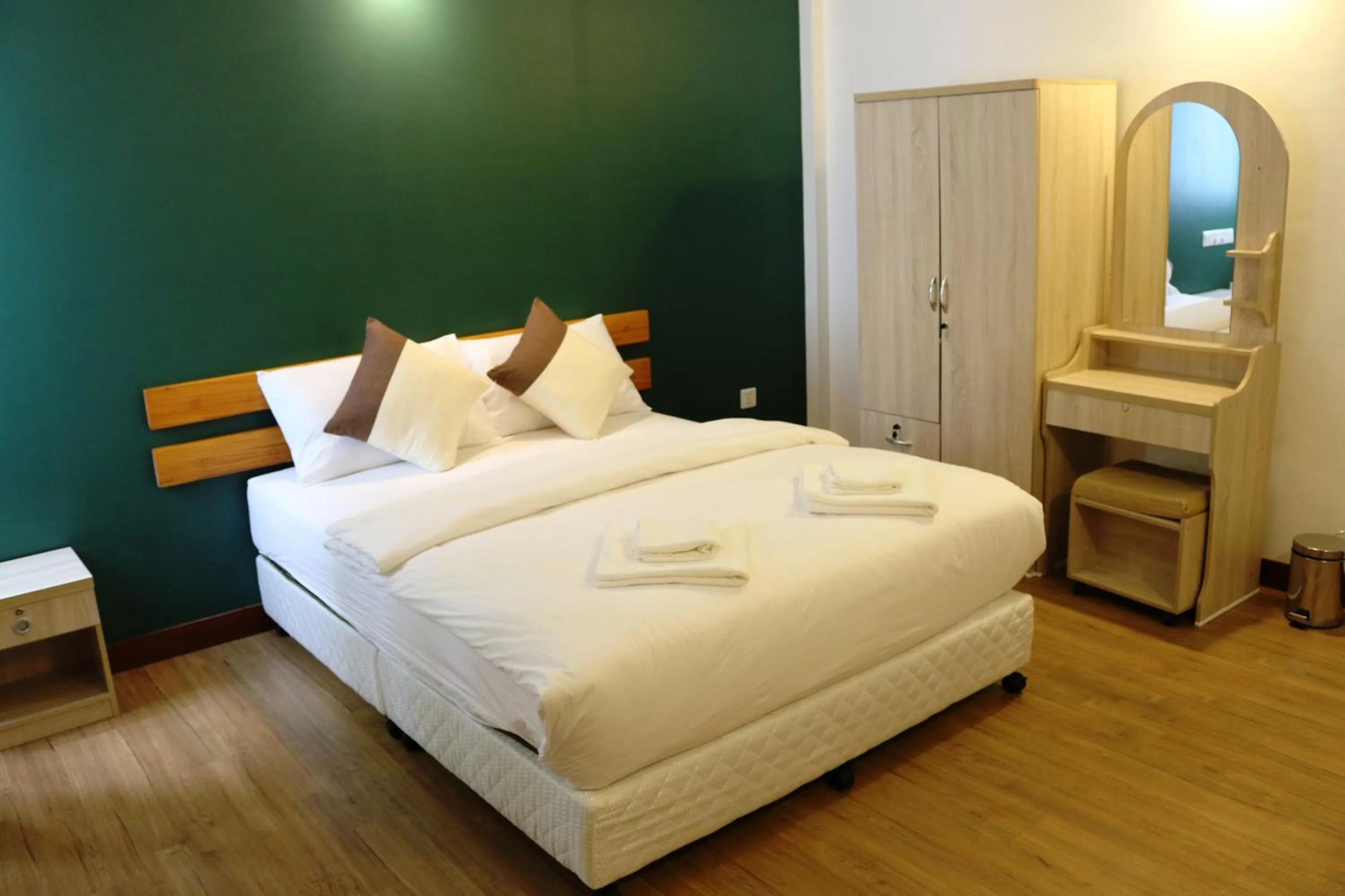 Decorative detail, Bed in Acqua Blu Rasdhoo