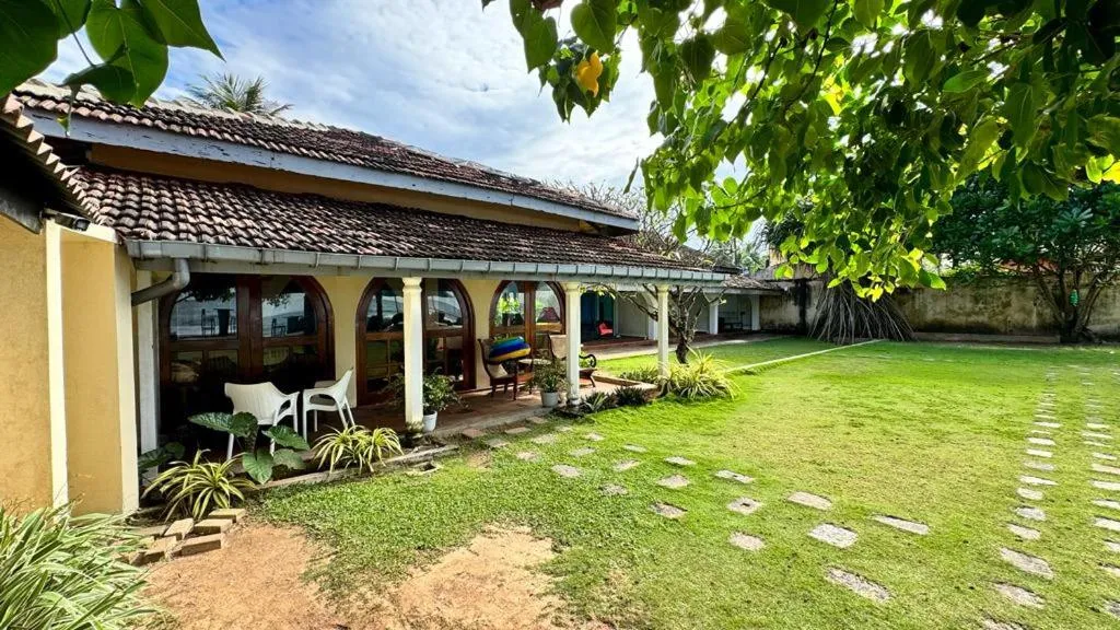 Property building in Isle of Thalpe