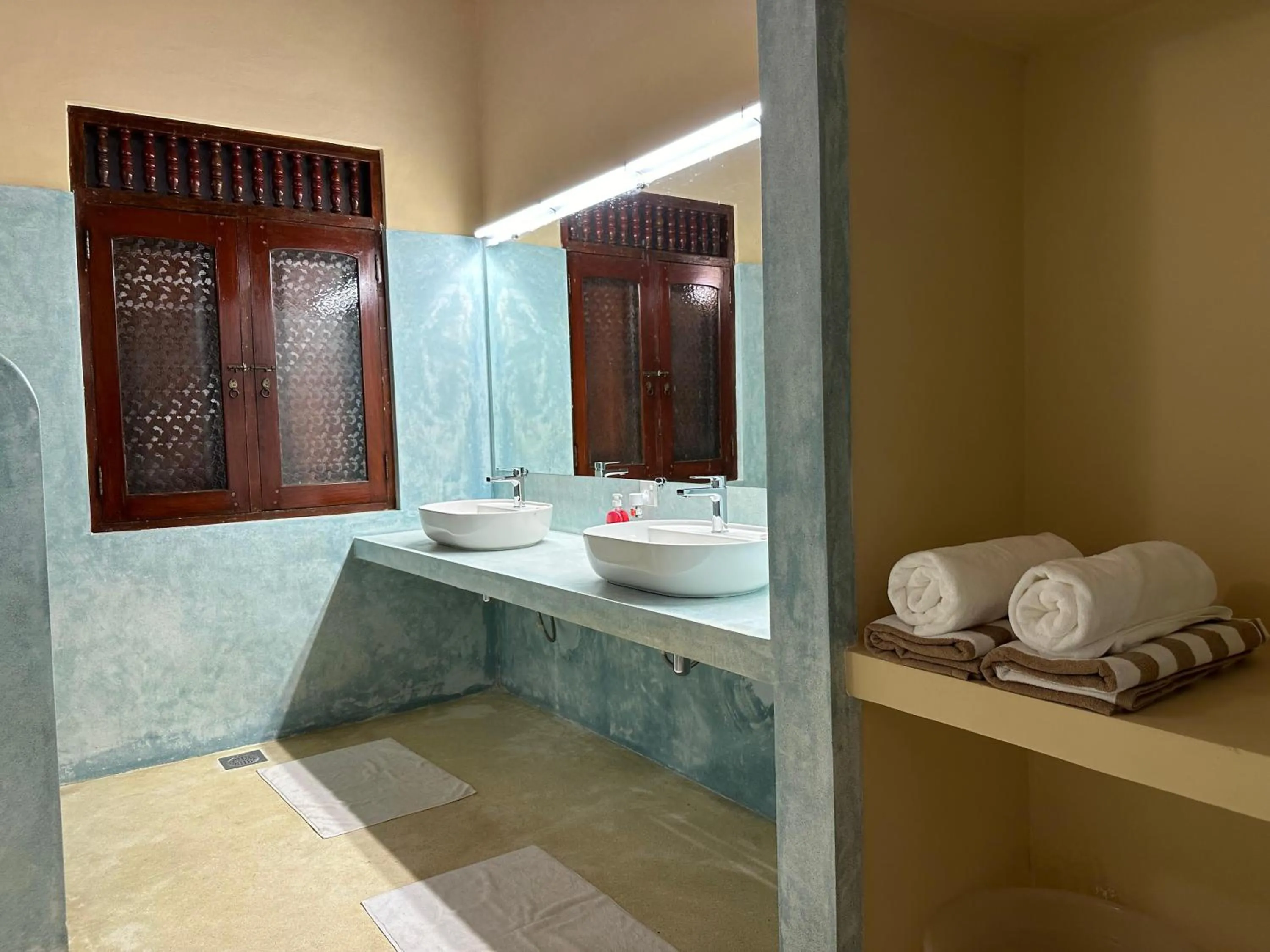 Bathroom in Isle of Thalpe