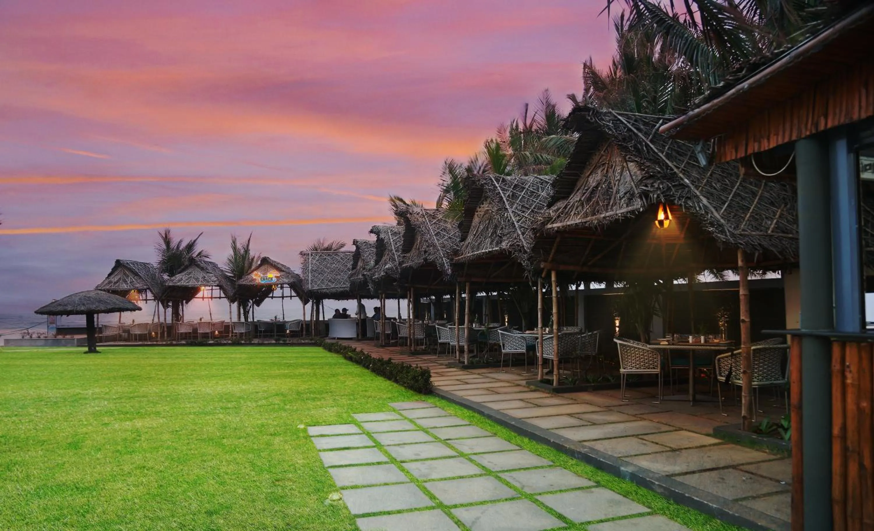 Restaurant/places to eat in Welcomhotel by ITC Hotels, Kences Palm Beach, Mamallapuram