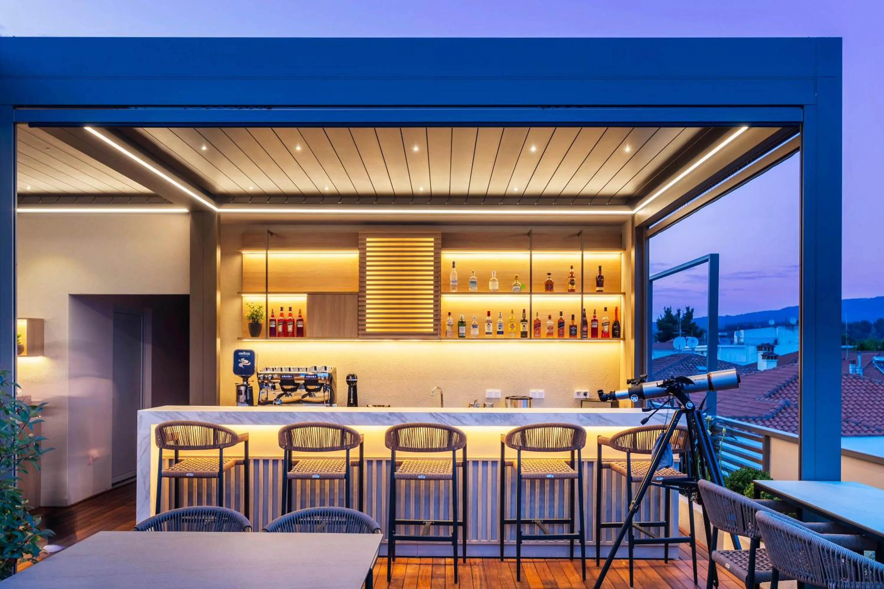 Restaurant/places to eat in Hotel Vozina