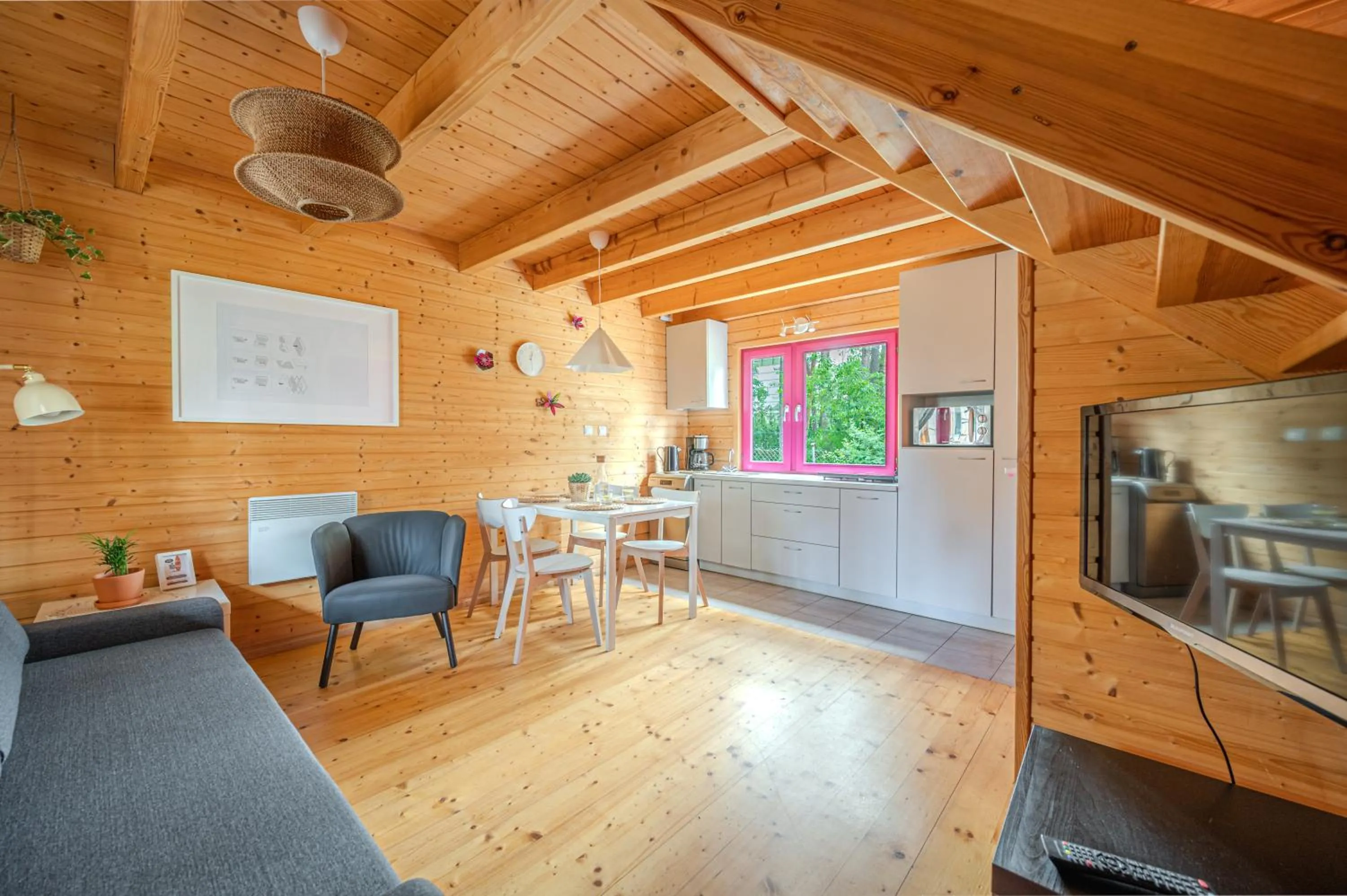 Kitchen or kitchenette in Kolorowe Domki