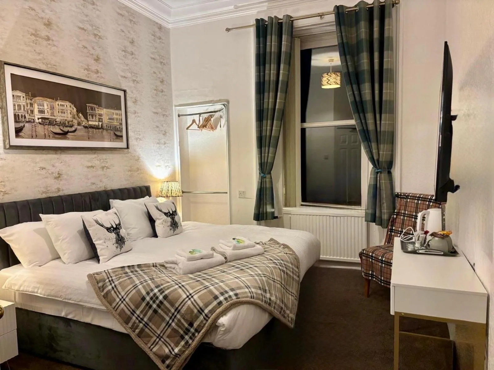 Bed in Brig O'Doon Guest House