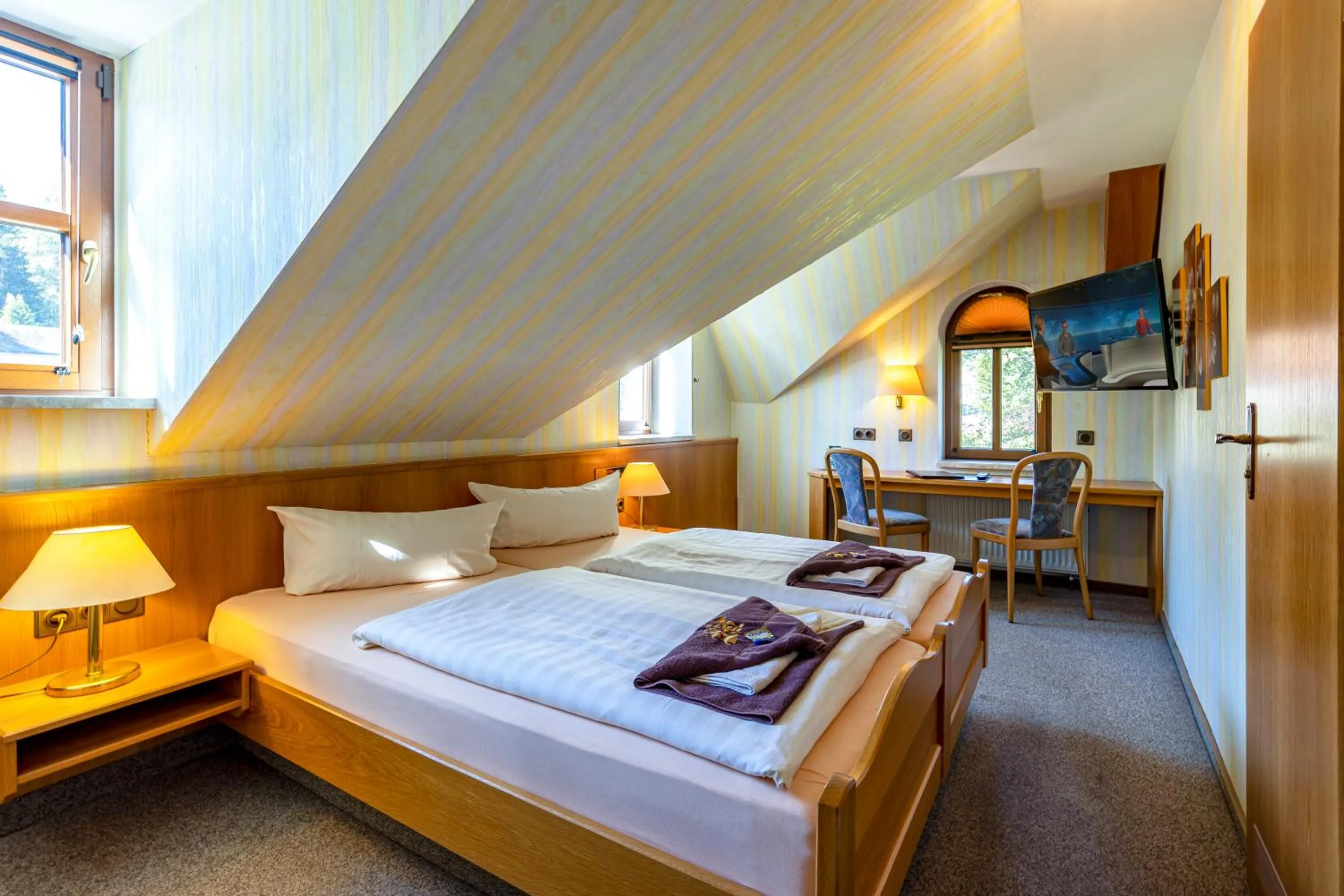 Photo of the whole room, Bed in Hotel zur Post