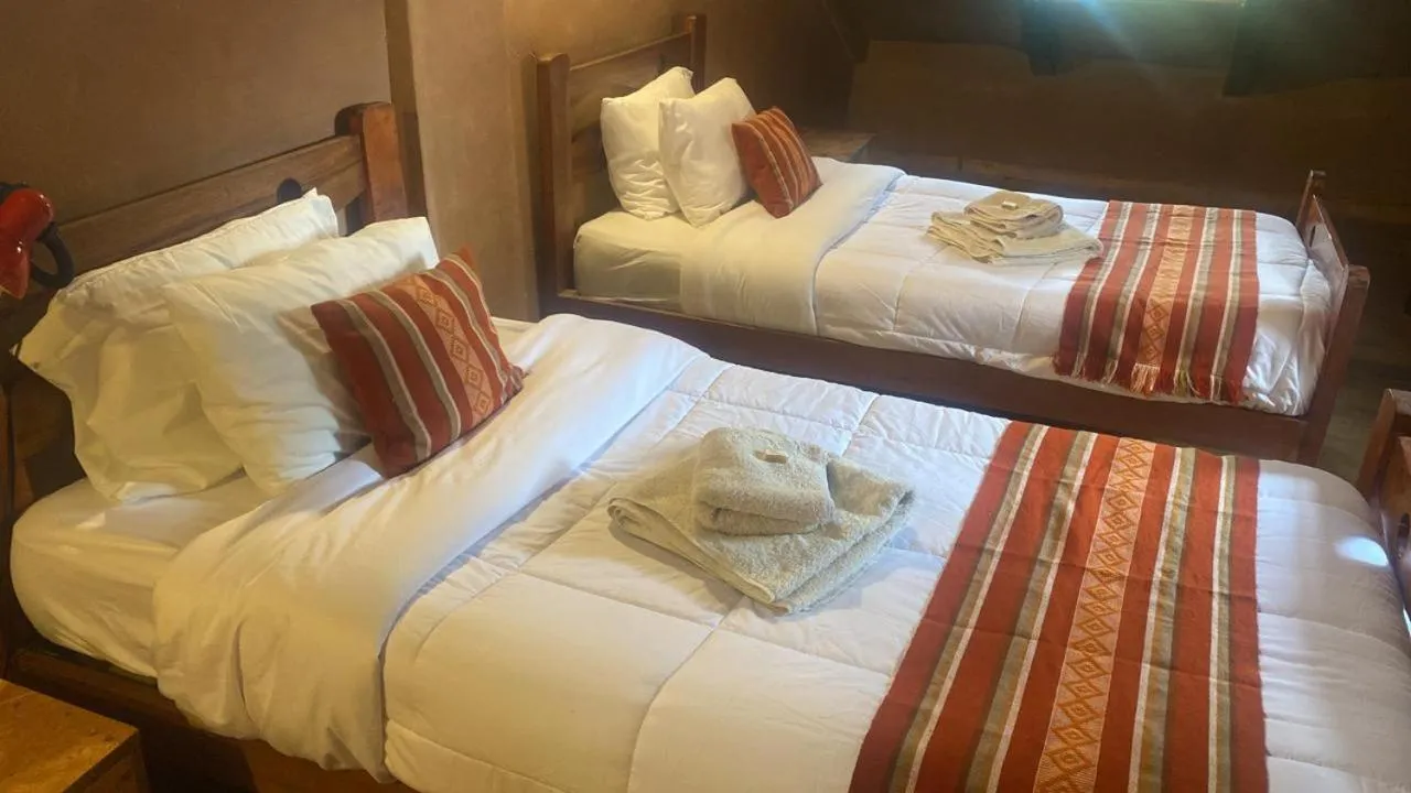 Bed in Ekokuelap Lodge y turismo alternativo