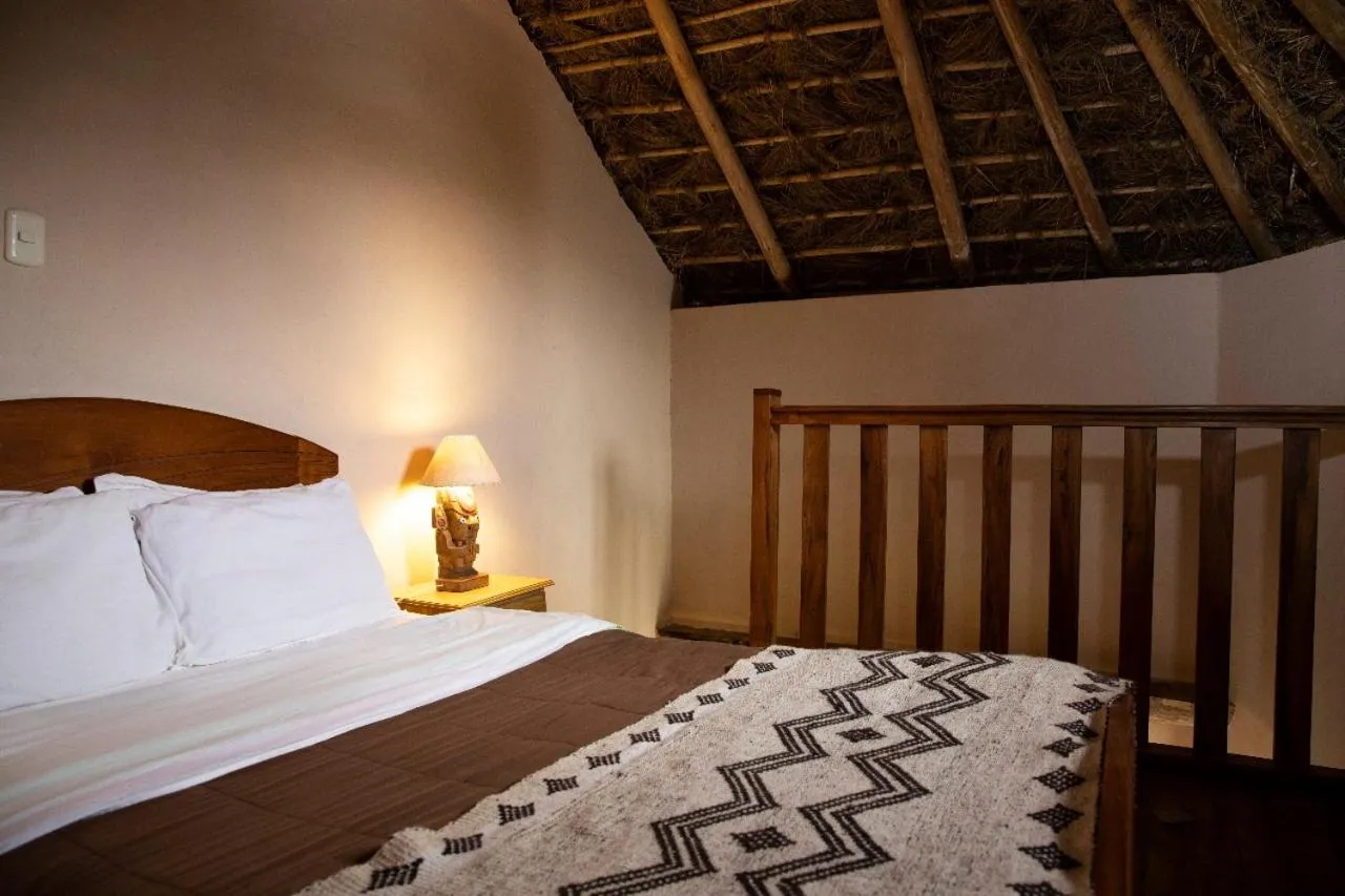 Bed in Ekokuelap Lodge y turismo alternativo