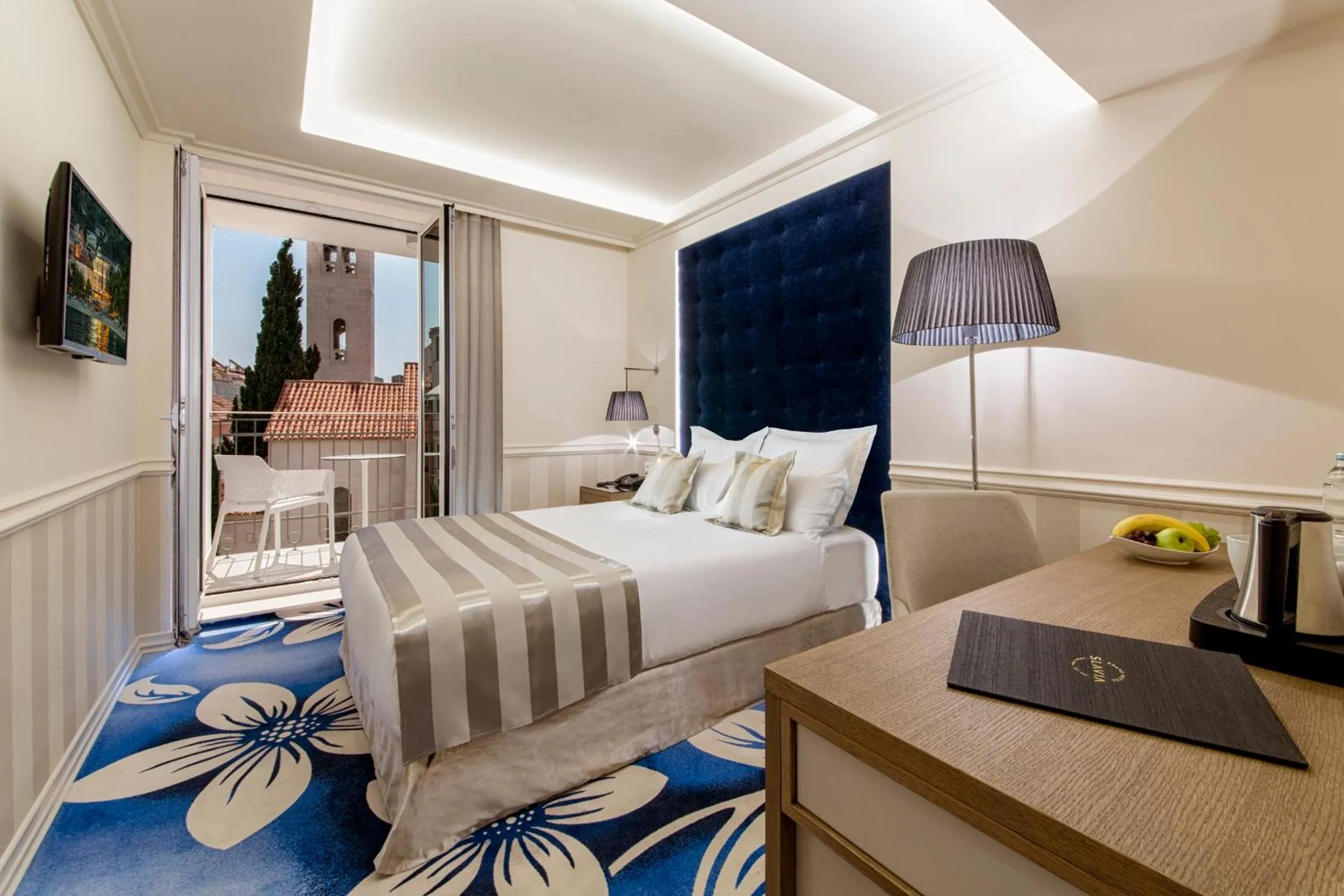 Bed in Grand Hotel Slavia - Adults only