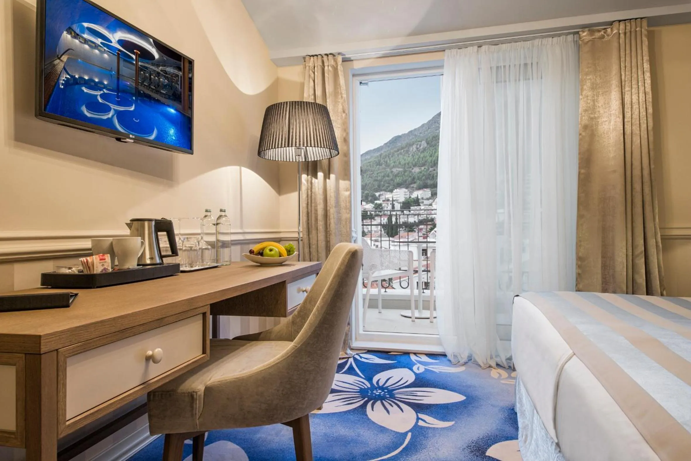 City view, Bed in Grand Hotel Slavia - Adults only