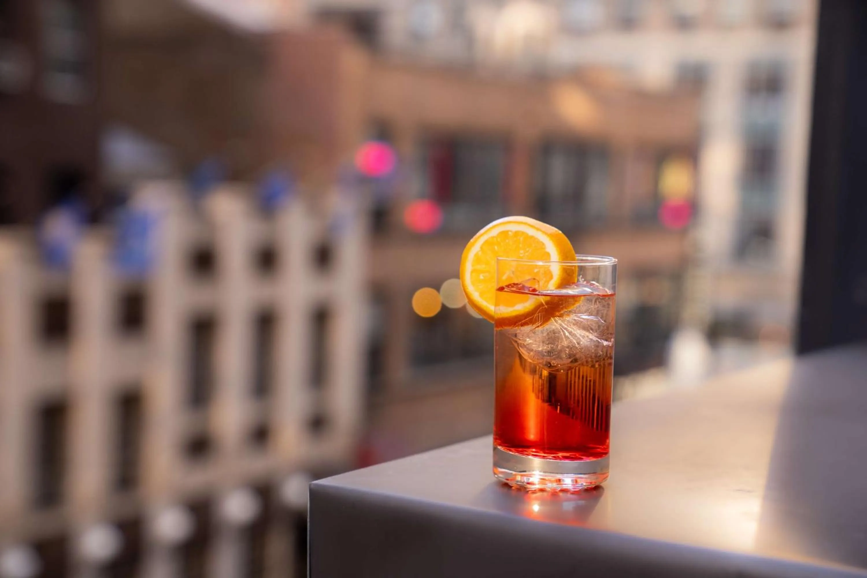 Dining area in Embassy Suites By Hilton New York Manhattan Times Square