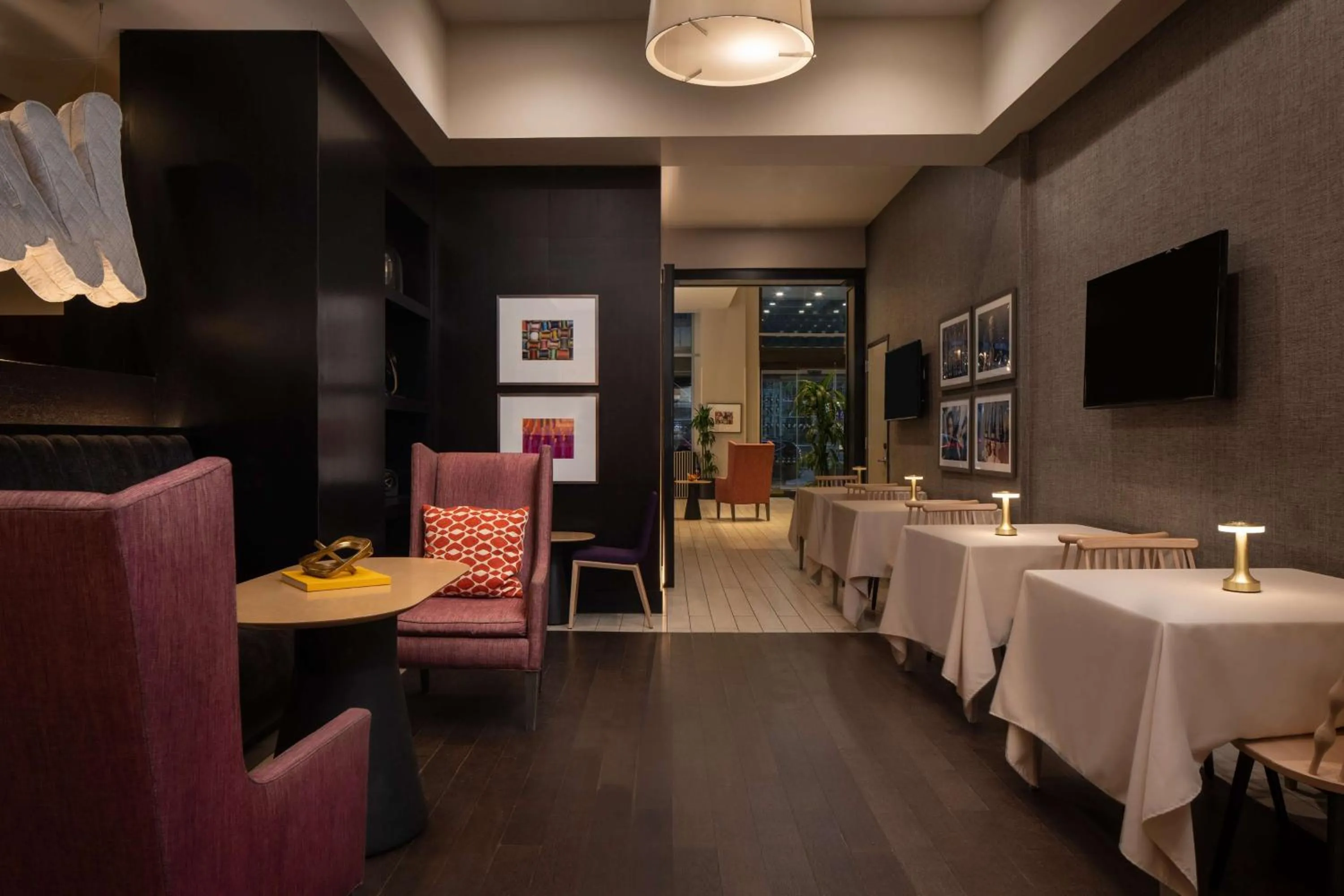 Restaurant/places to eat in Embassy Suites By Hilton New York Manhattan Times Square