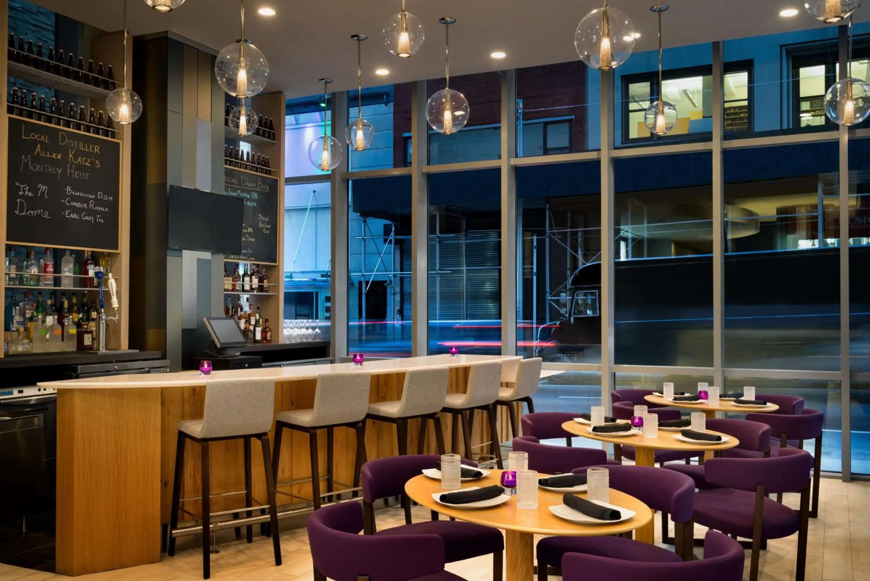 Restaurant/places to eat in Embassy Suites By Hilton New York Manhattan Times Square