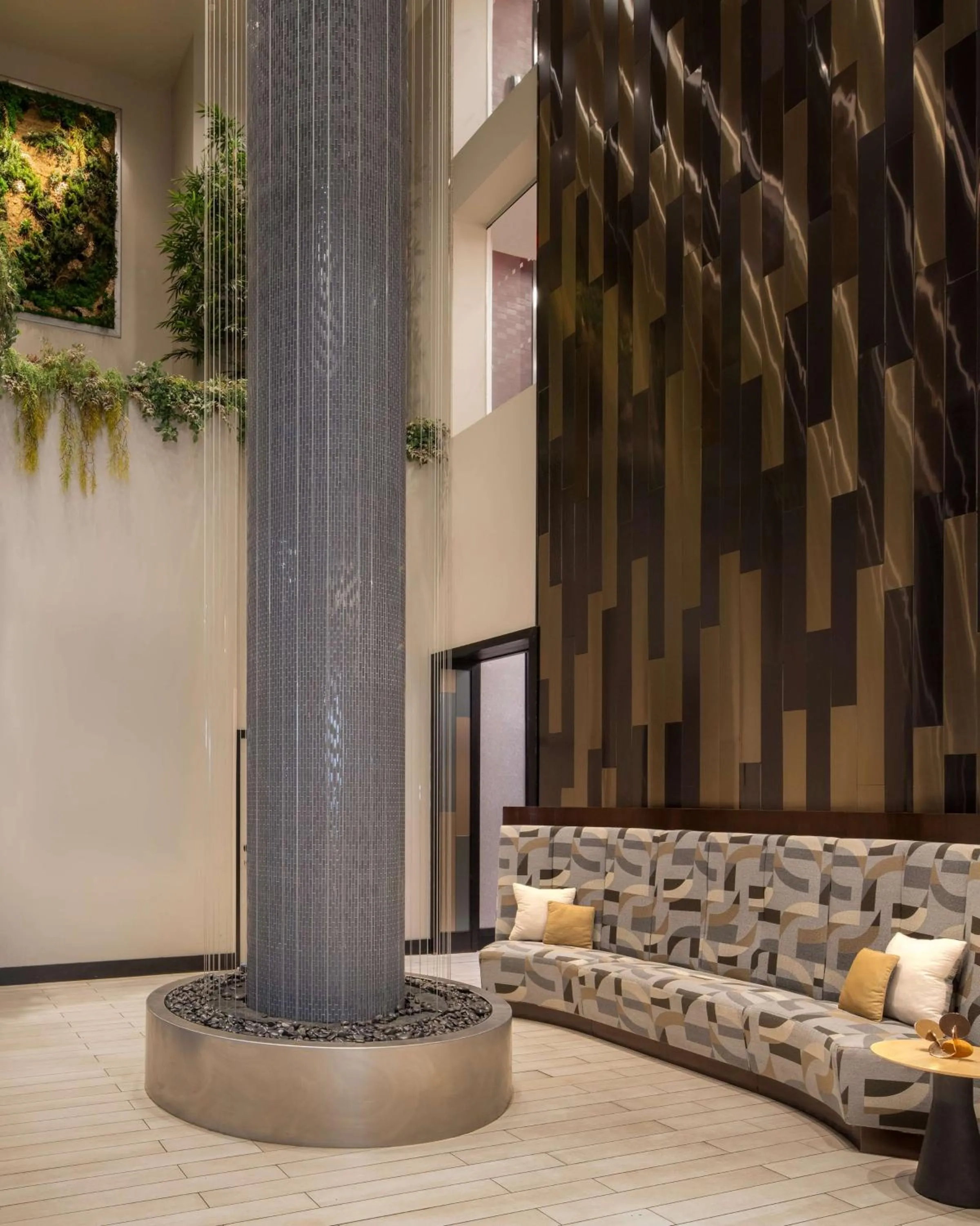 Lobby or reception in Embassy Suites By Hilton New York Manhattan Times Square