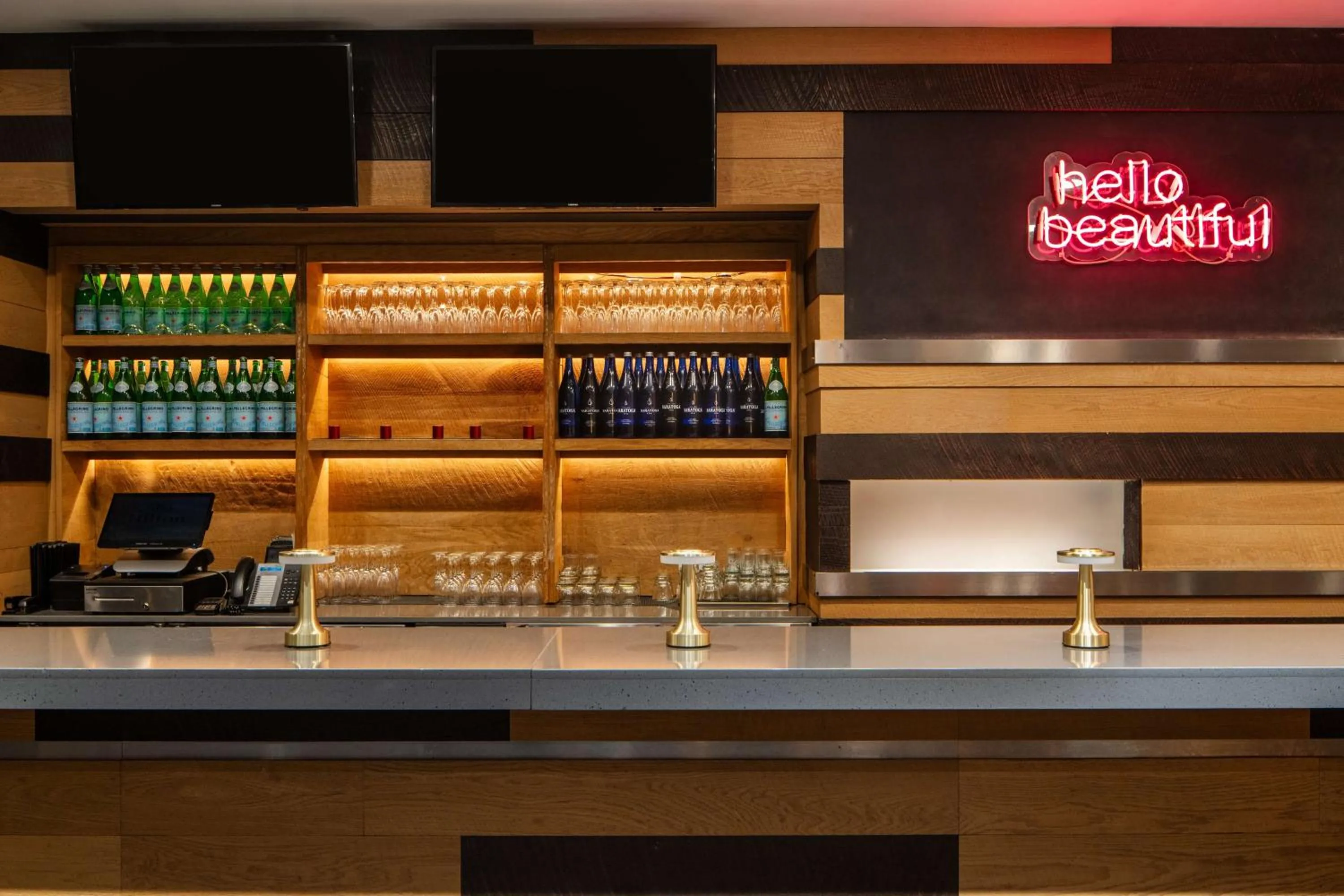 Lounge or bar in Embassy Suites By Hilton New York Manhattan Times Square