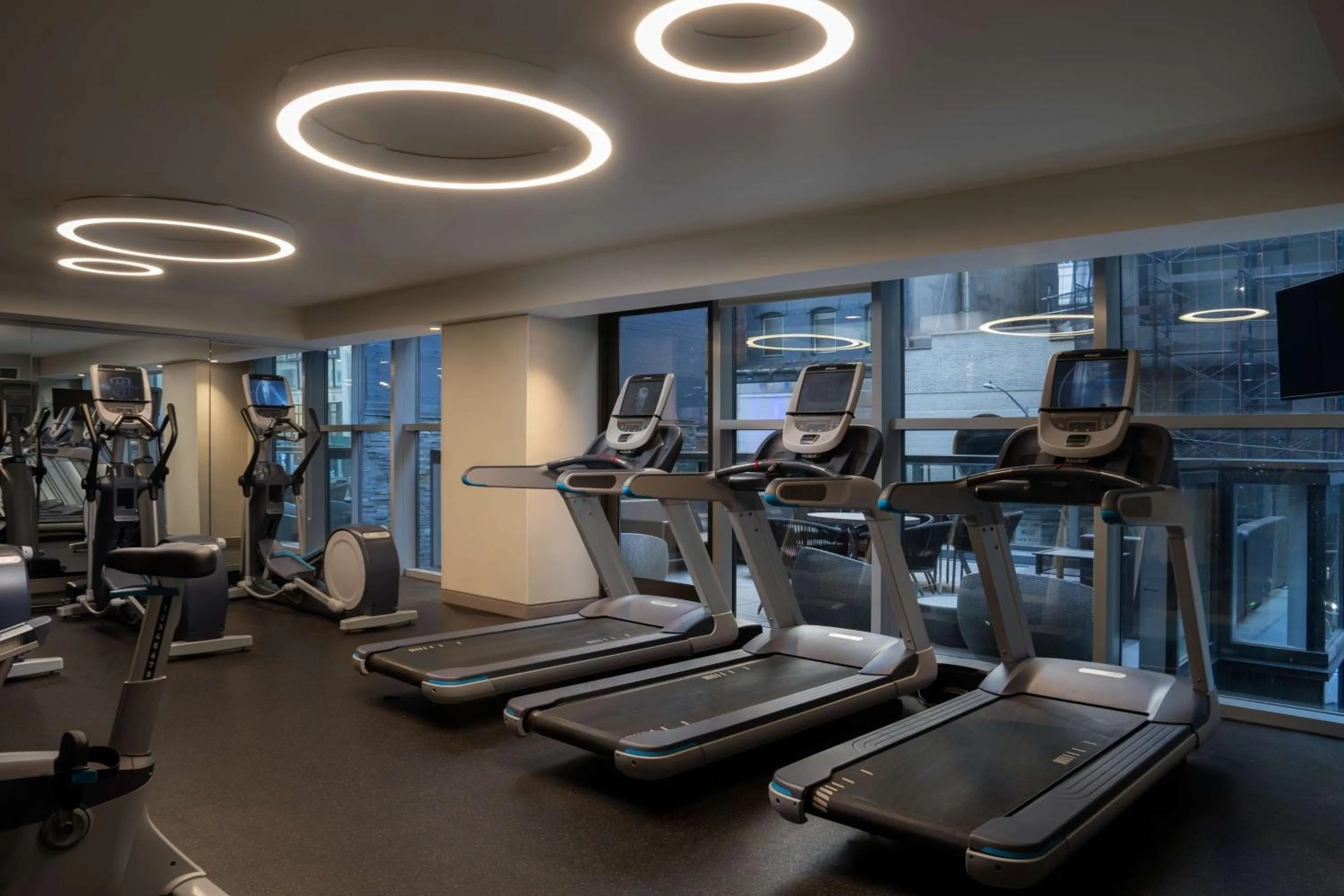 Fitness centre/facilities in Embassy Suites By Hilton New York Manhattan Times Square