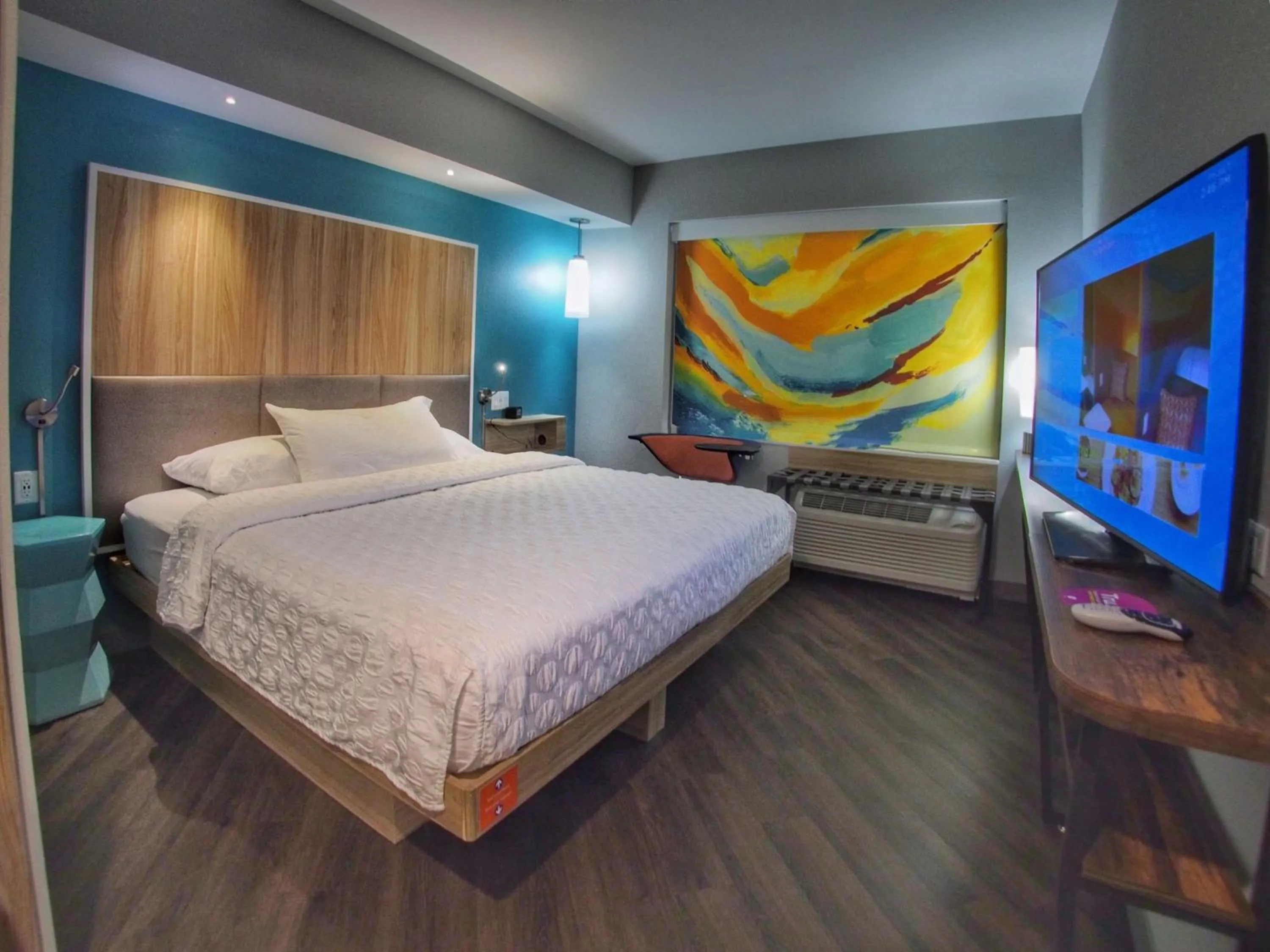 Bed in Tru By Hilton Oklahoma City Airport, Ok