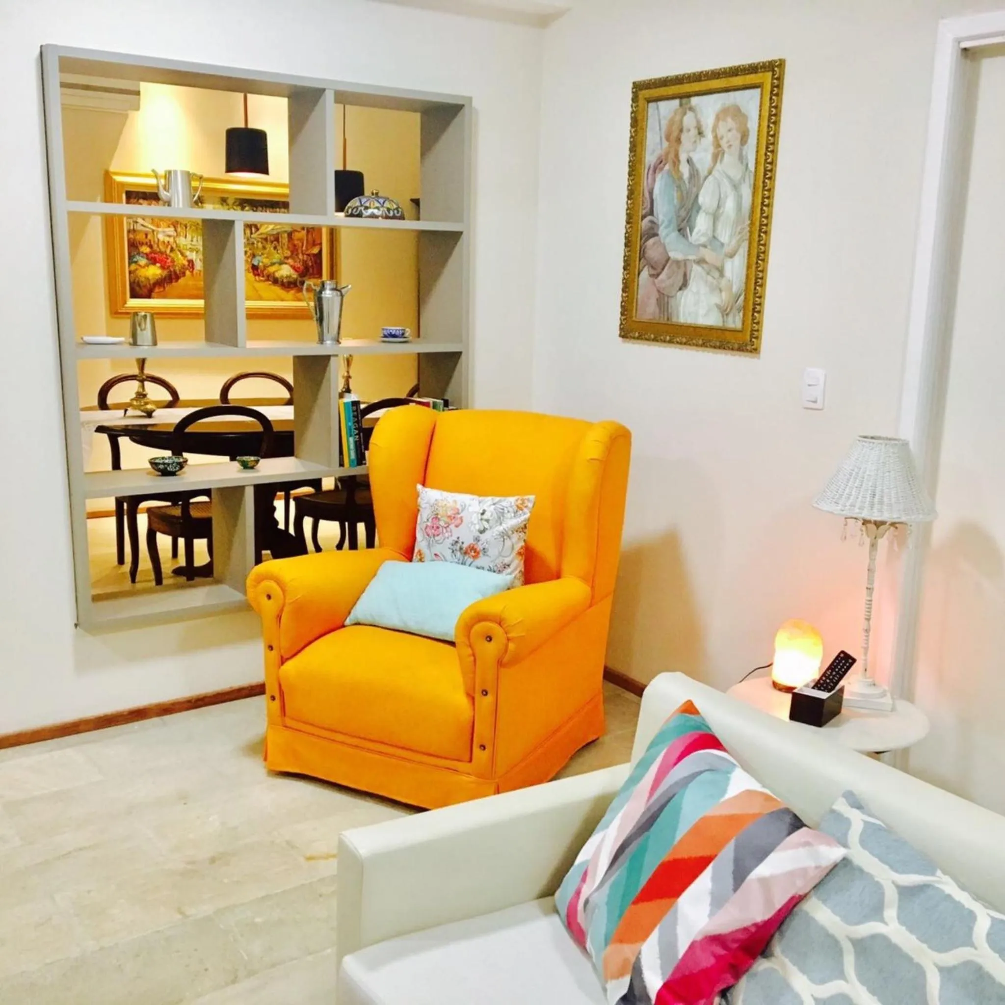 Communal lounge/ TV room in Hospedaria Conceitual