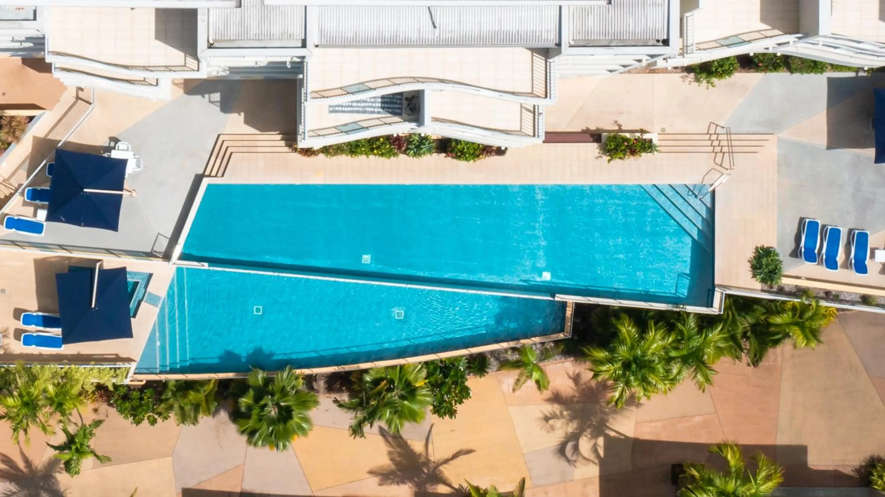 Property building in Azure Sea Whitsunday Resort