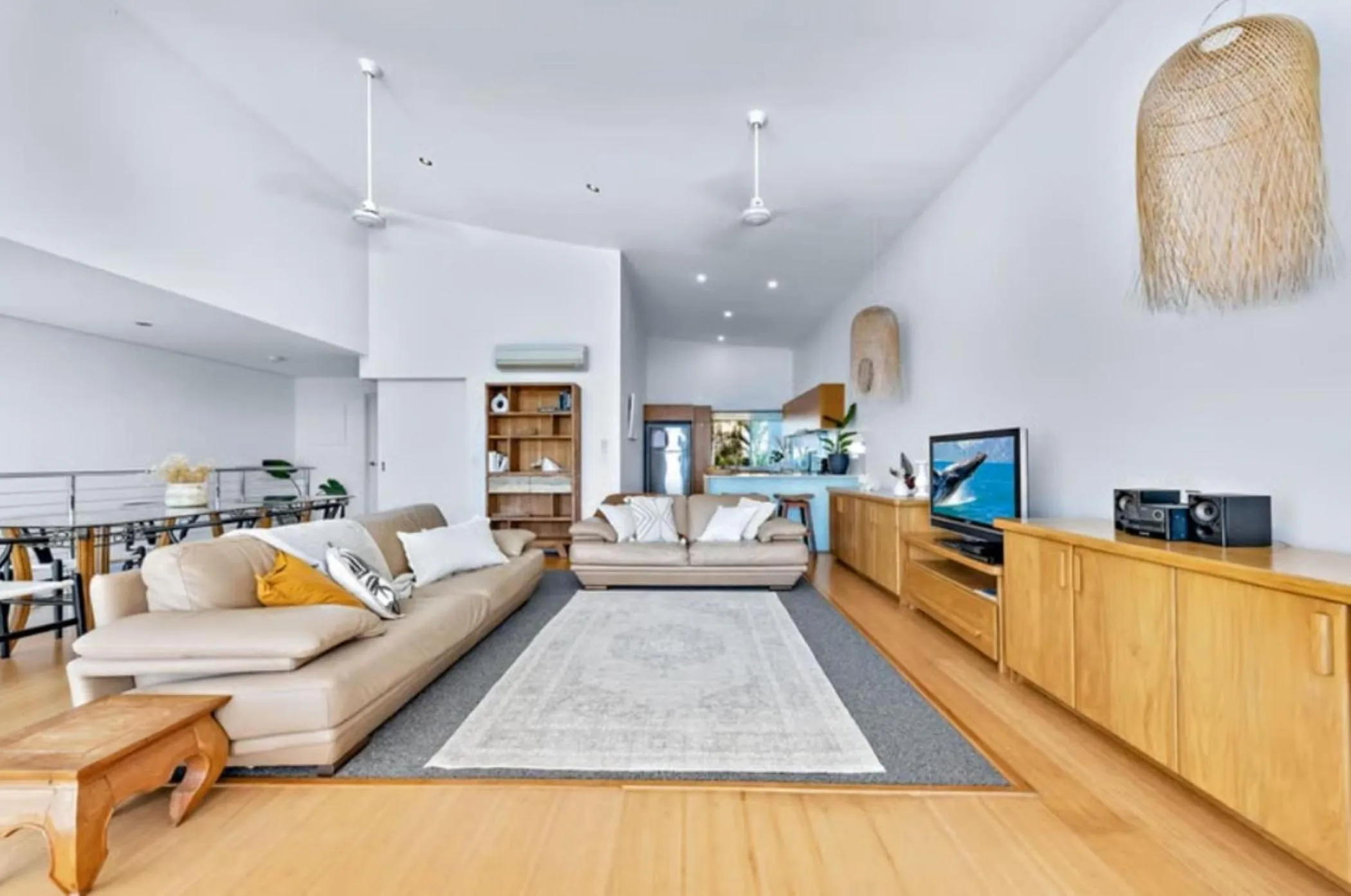 TV and multimedia in Azure Sea Whitsunday Resort