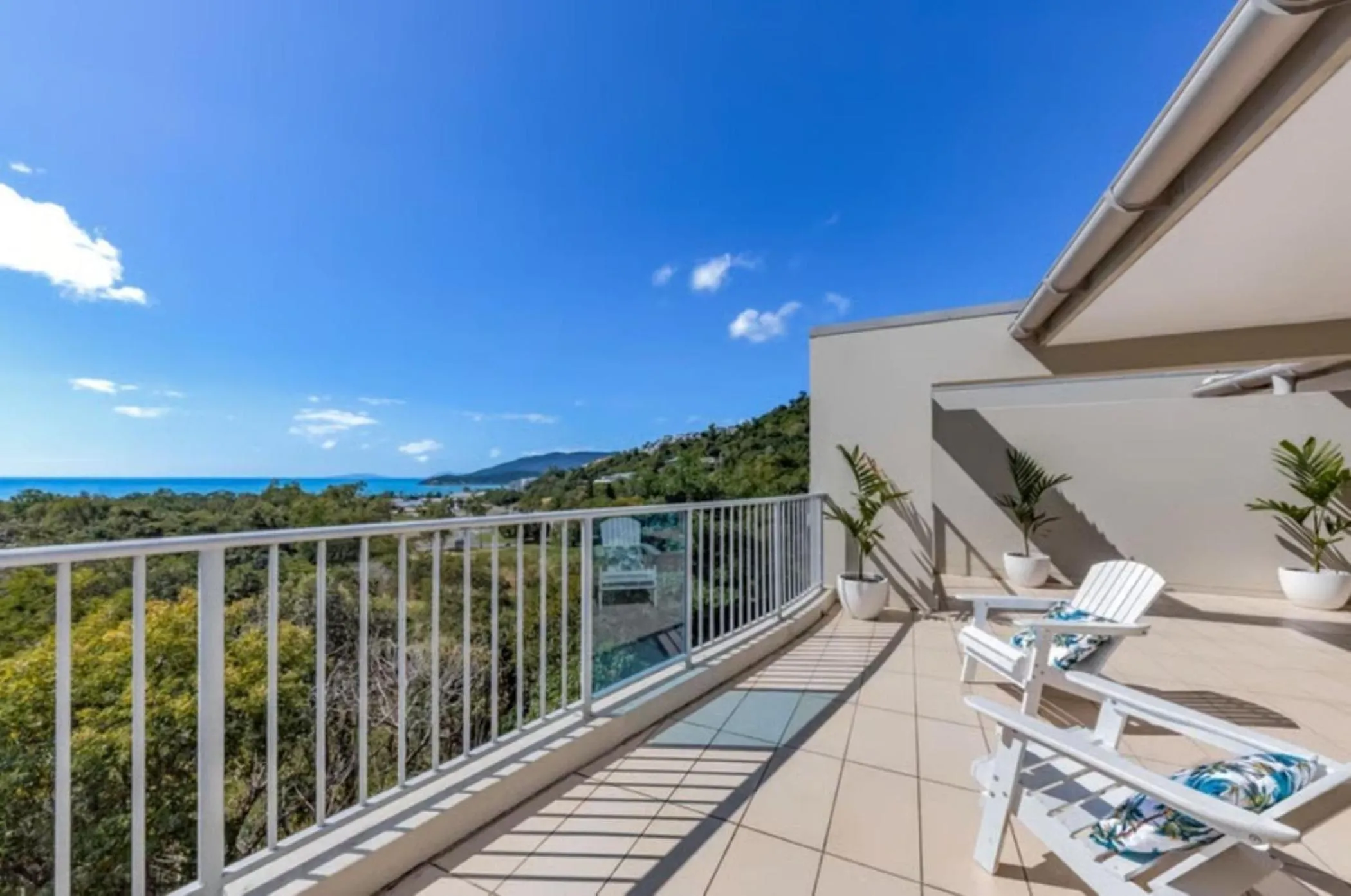 Day in Azure Sea Whitsunday Resort