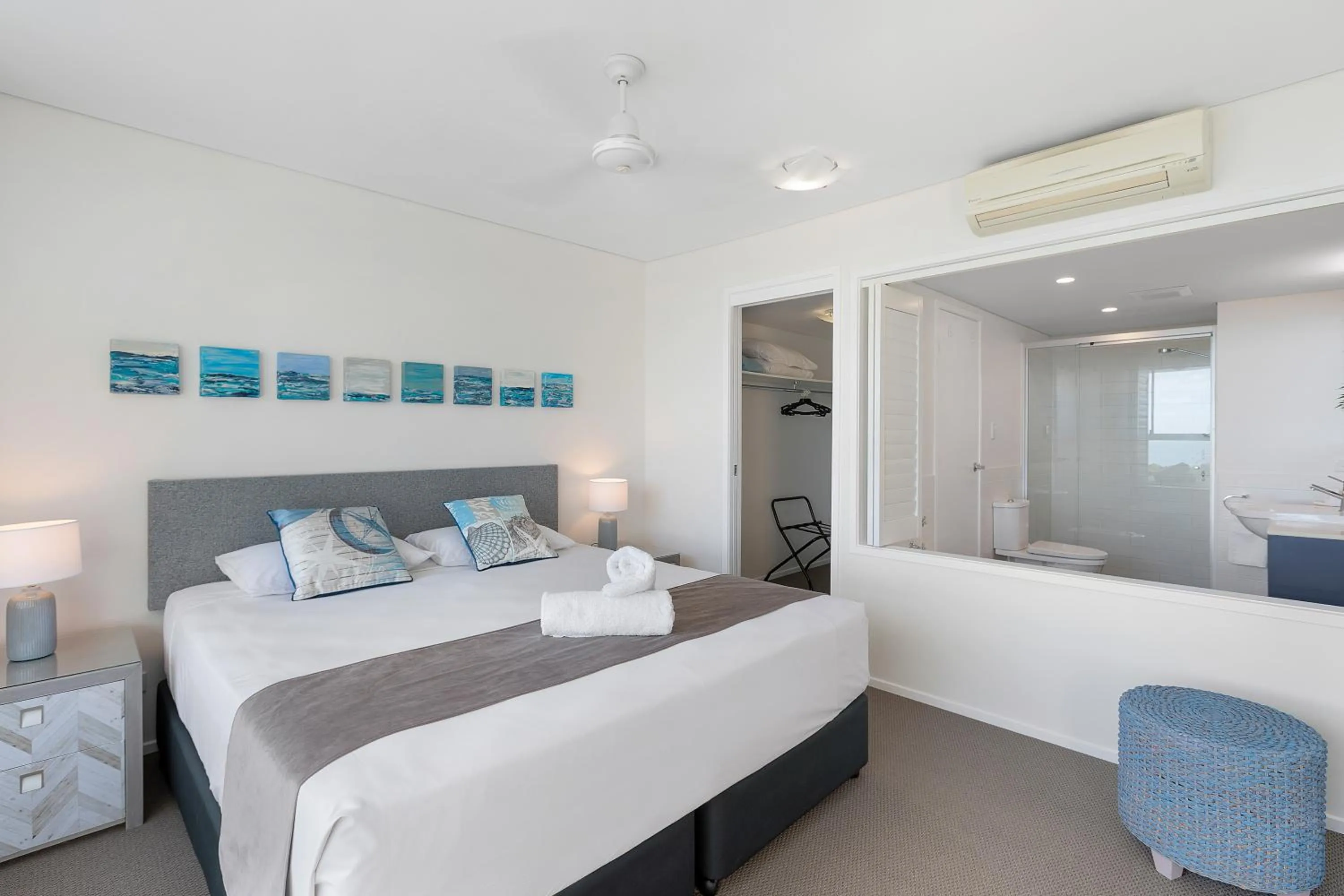 Bedroom, Bed in Azure Sea Whitsunday Resort