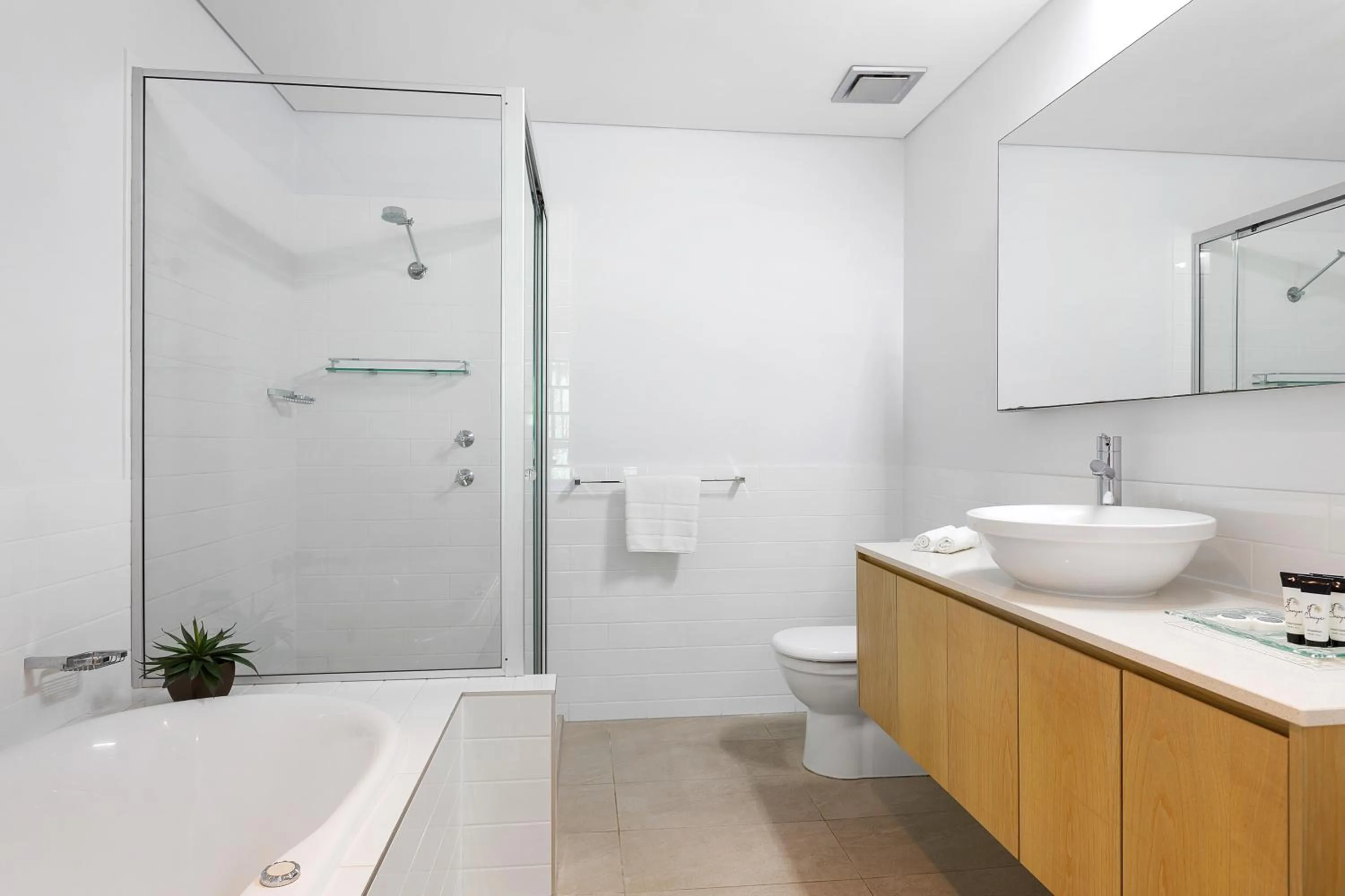 Bathroom in Azure Sea Whitsunday Resort