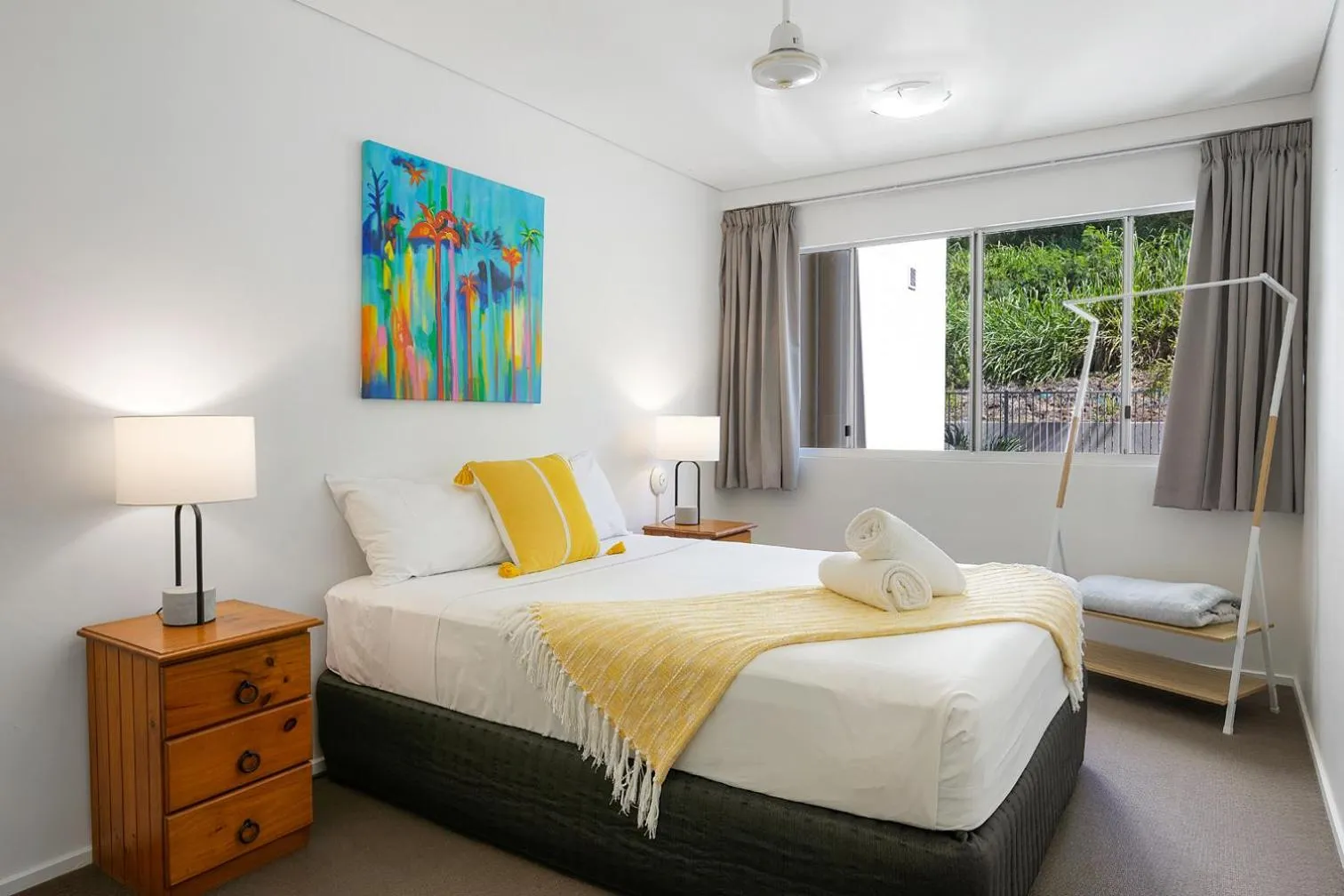 Bedroom, Bed in Azure Sea Whitsunday Resort