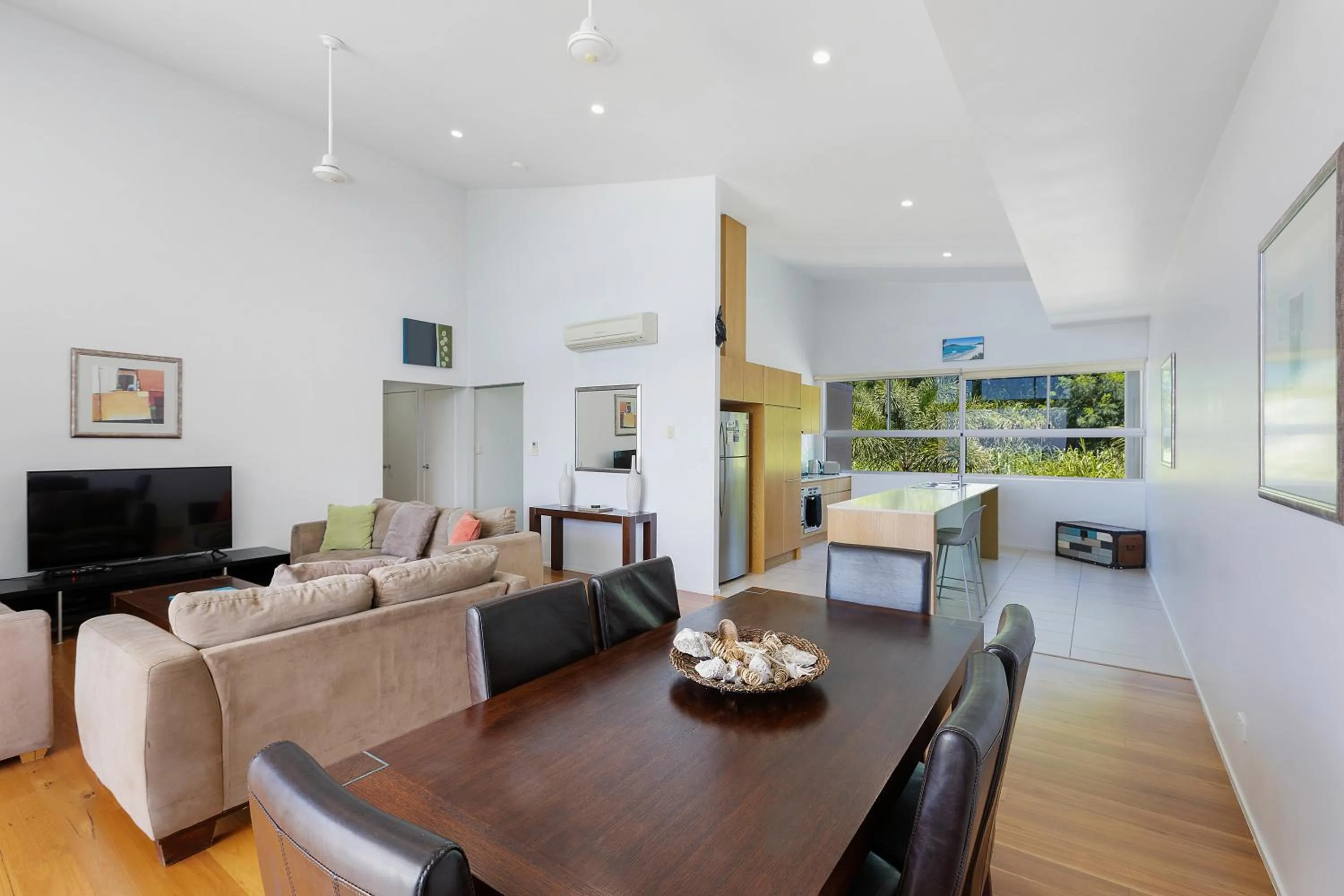 Living room in Azure Sea Whitsunday Resort