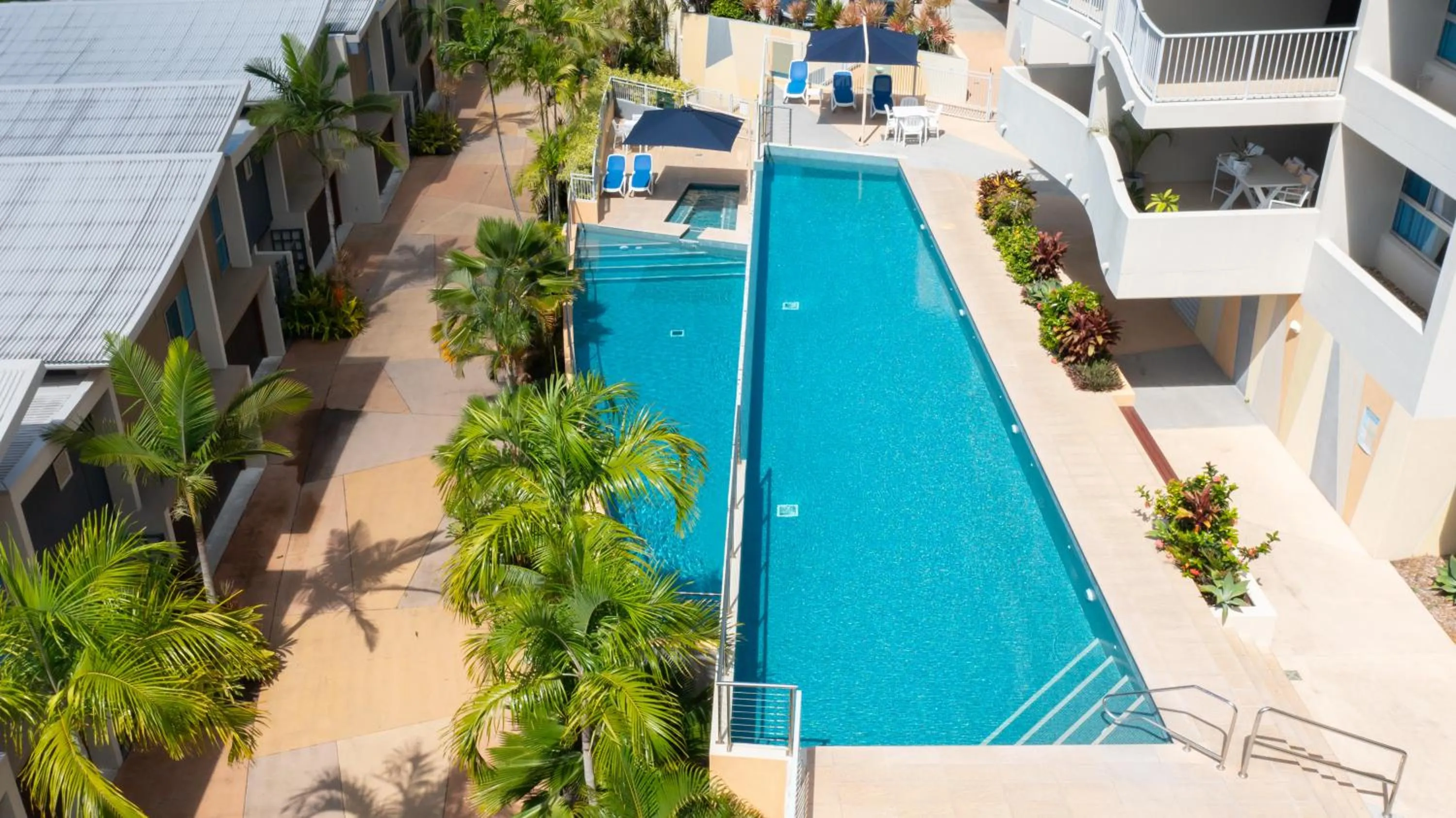 Swimming pool in Azure Sea Whitsunday Resort
