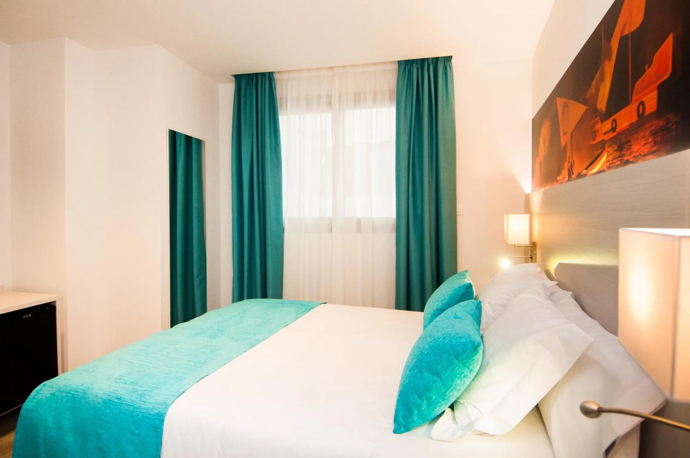 Bedroom, Bed in Hotel Censal