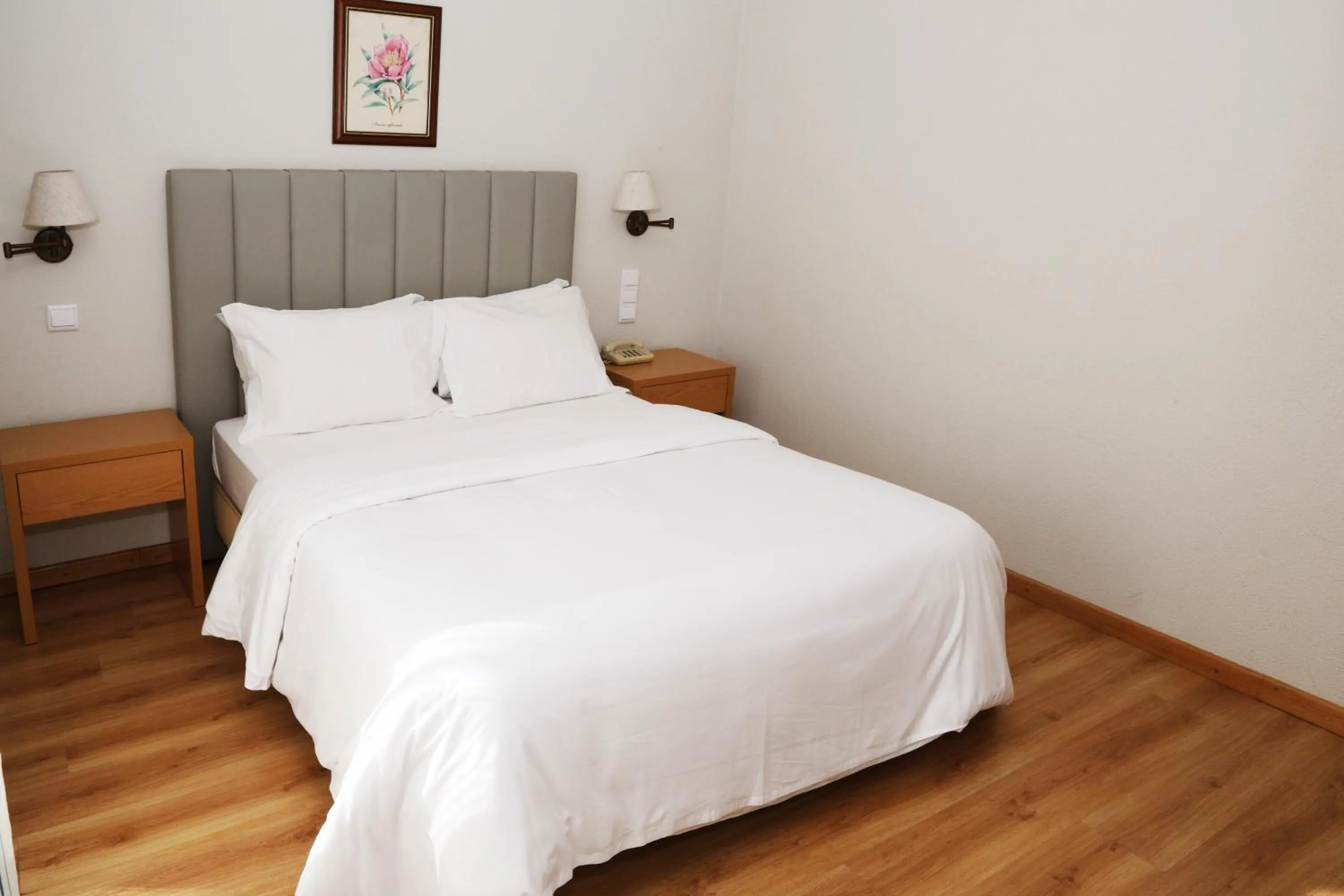 Photo of the whole room, Bed in Hotel Ribadouro