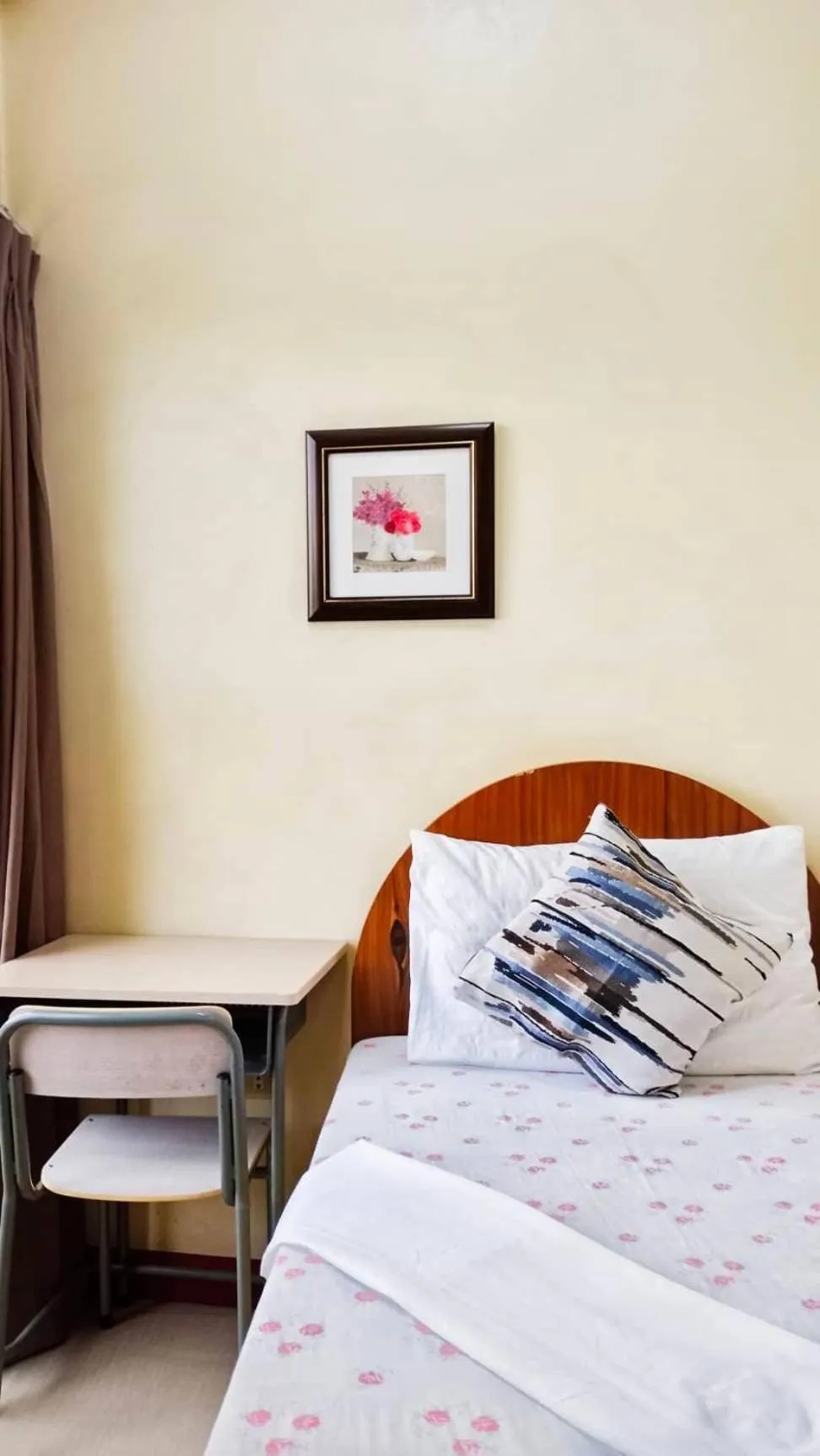 Bed in Heart Hotel and Services