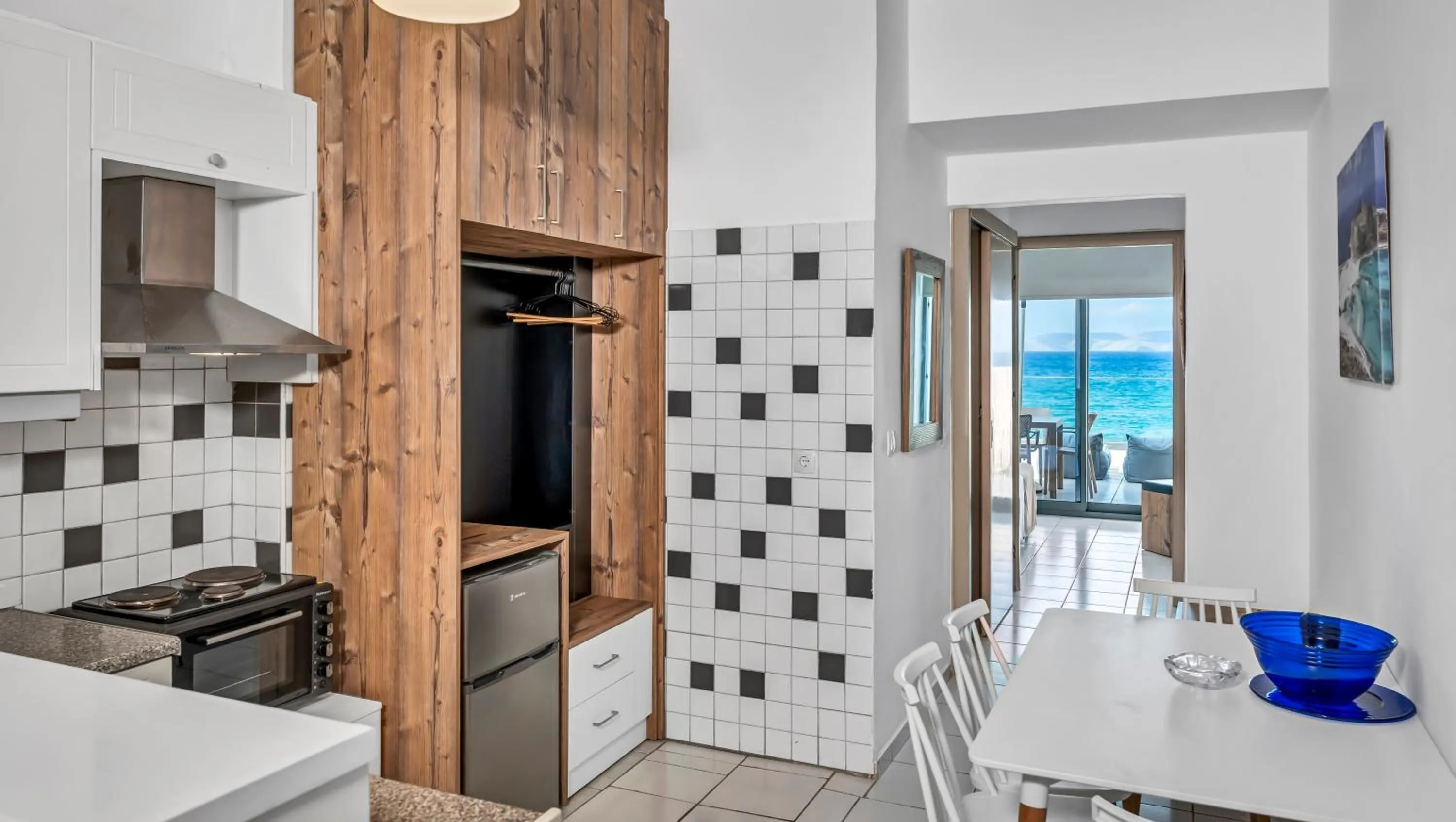 Dining area in Almare Beach