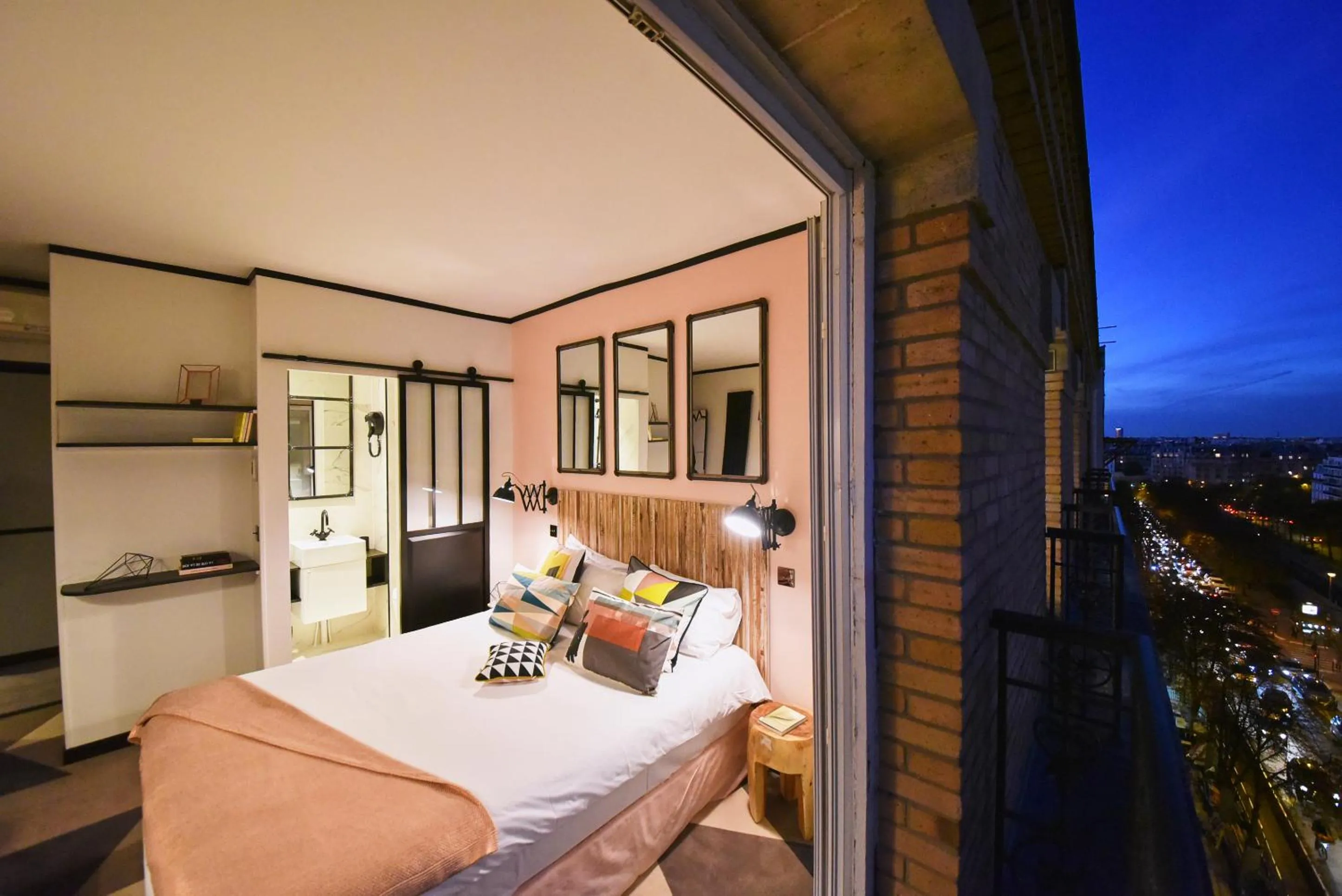 Balcony/Terrace, Bed in Madrigal