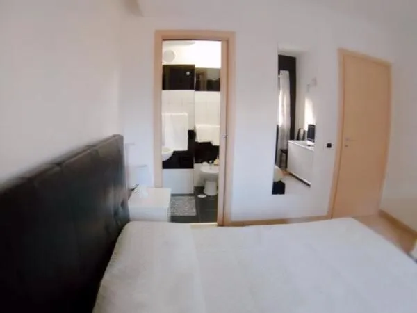 Photo of the whole room, Bed in Casablanca Bed & Breakfast