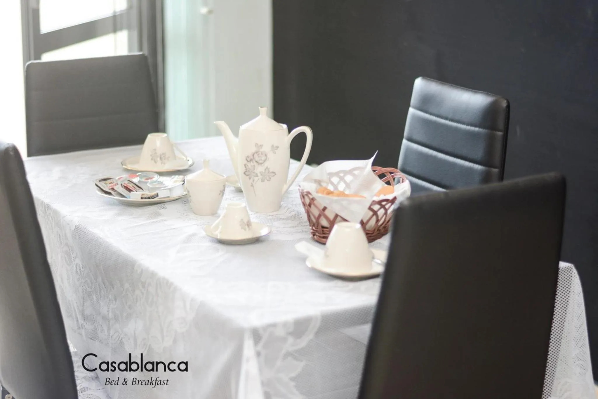 Coffee/tea facilities in Casablanca Bed & Breakfast