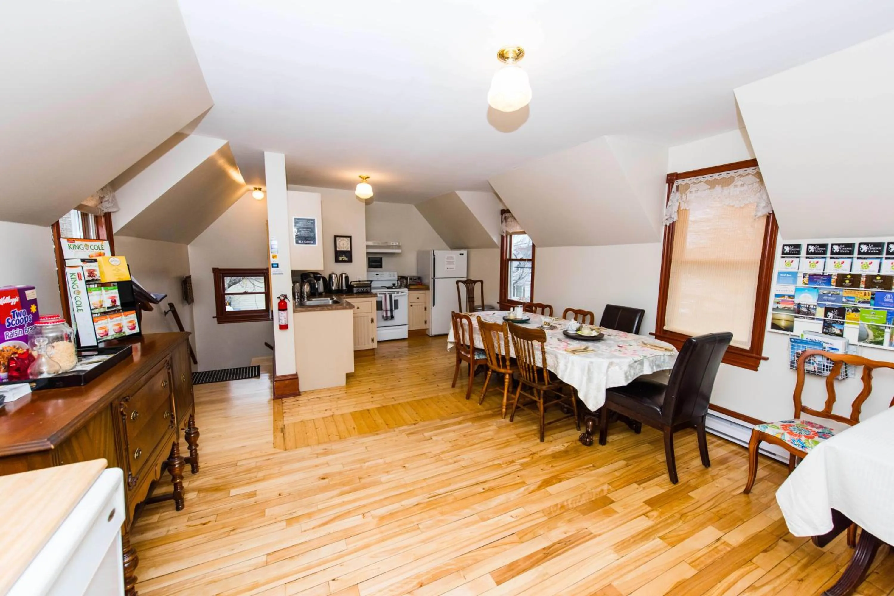 Communal kitchen in Le Griffon