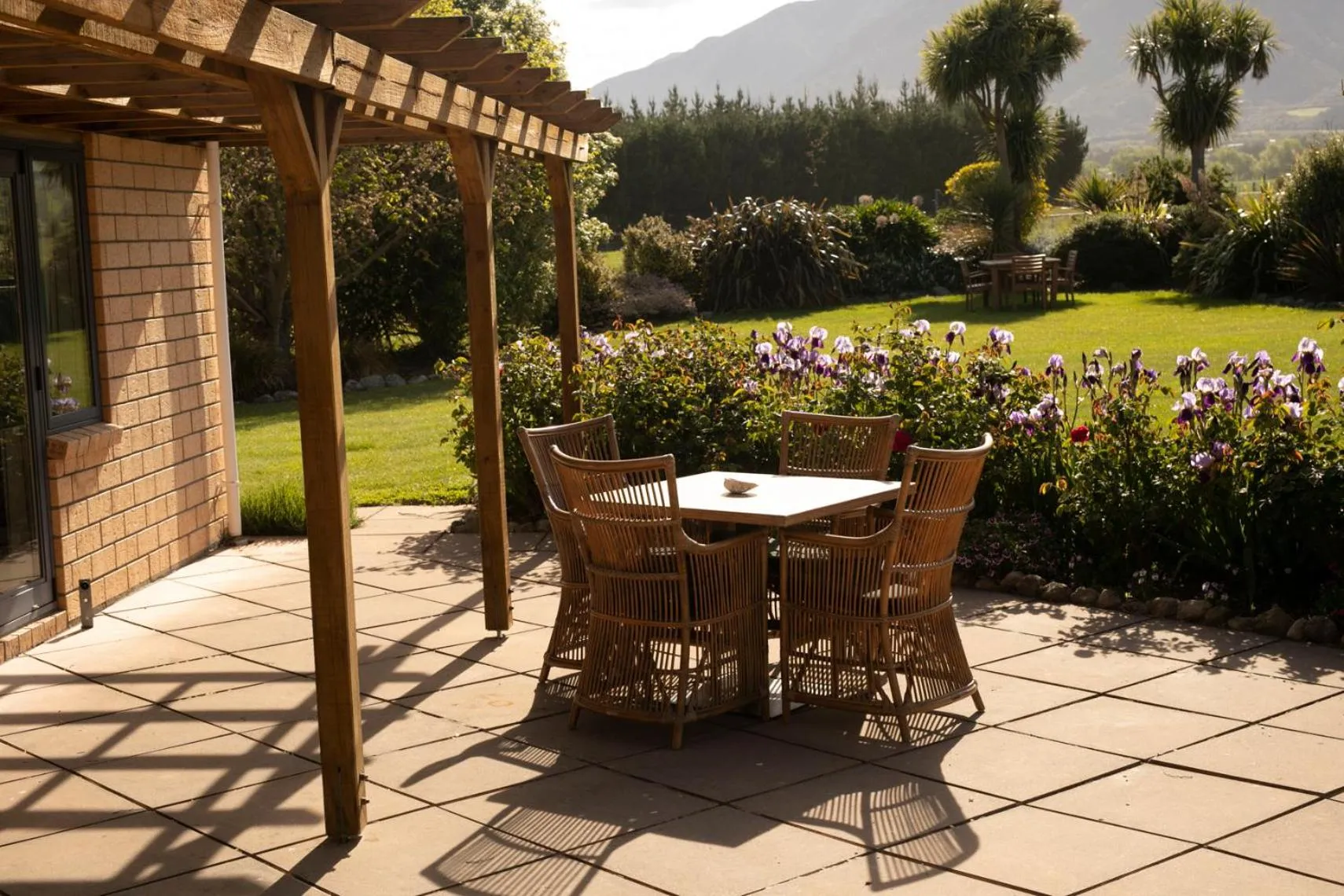 Patio in Awatea Country Bed & Breakfast