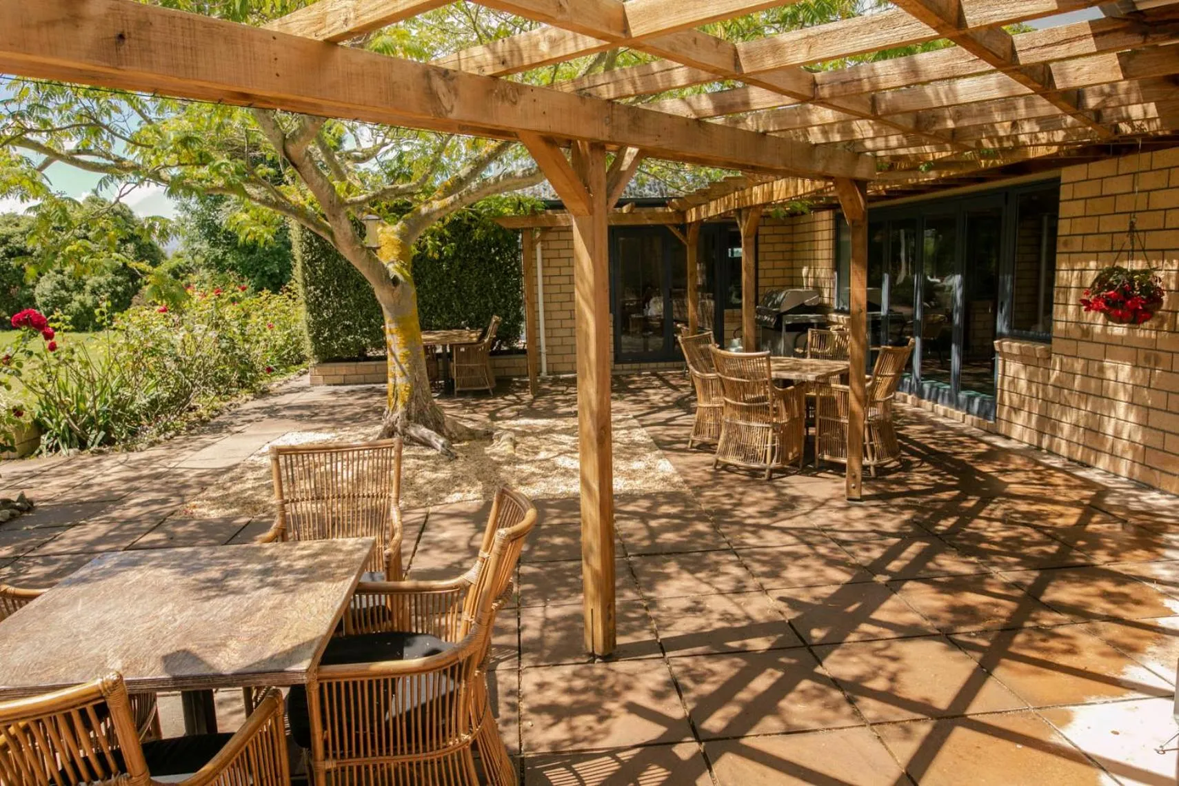 Patio in Awatea Country Bed & Breakfast