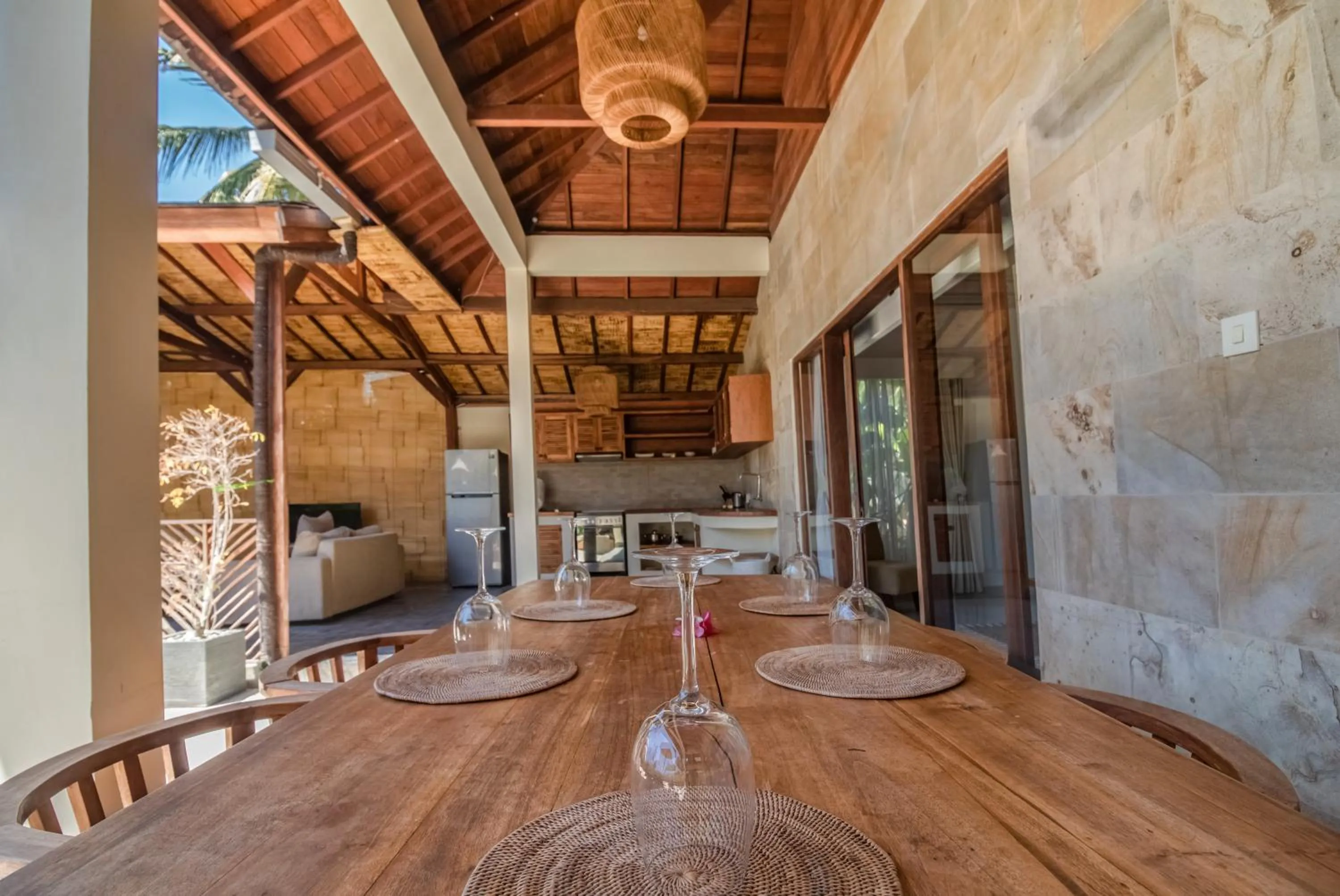 Dining area in Utara Villas