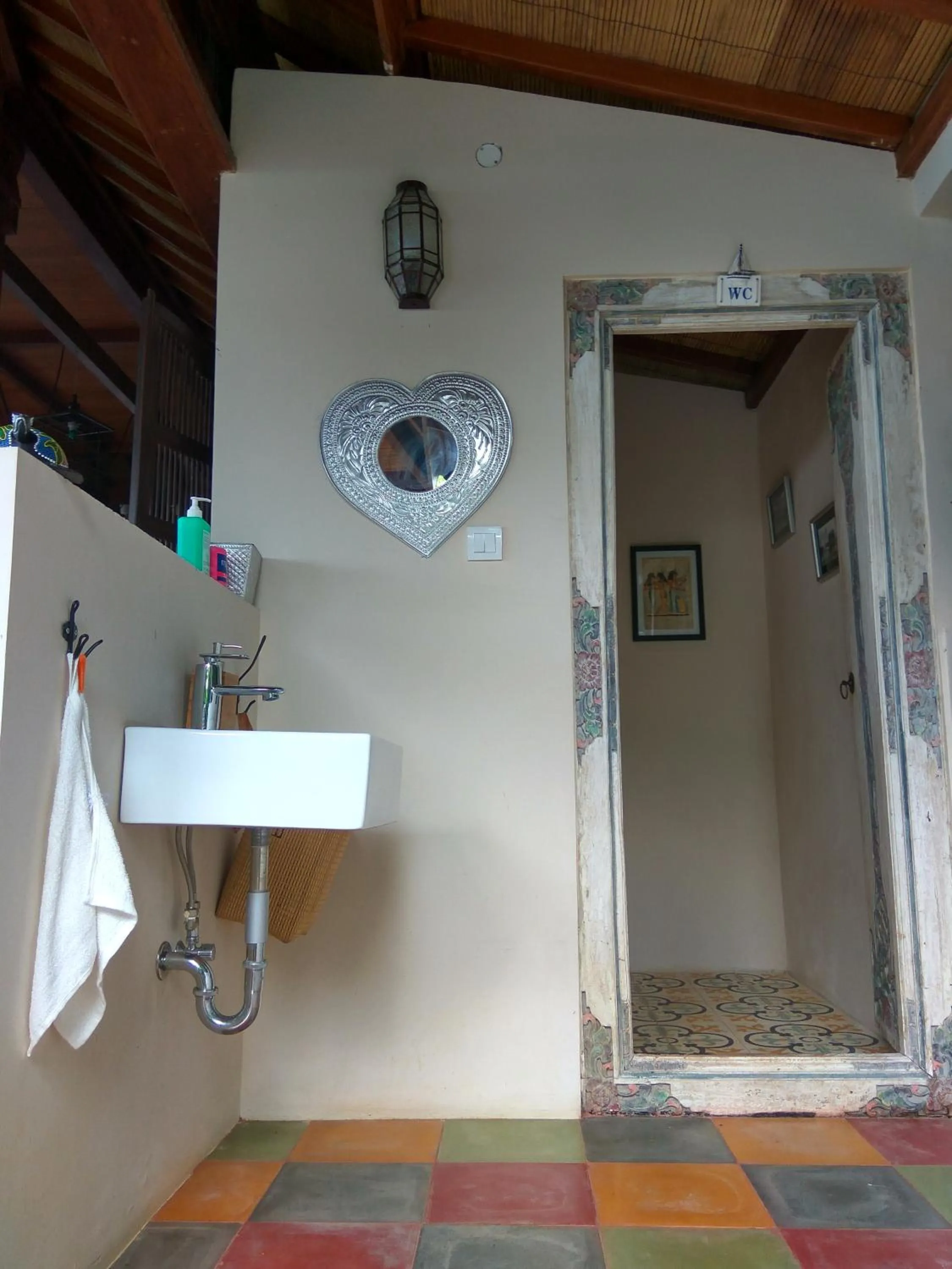 Restaurant/places to eat in Manggis Garden Dive Resort