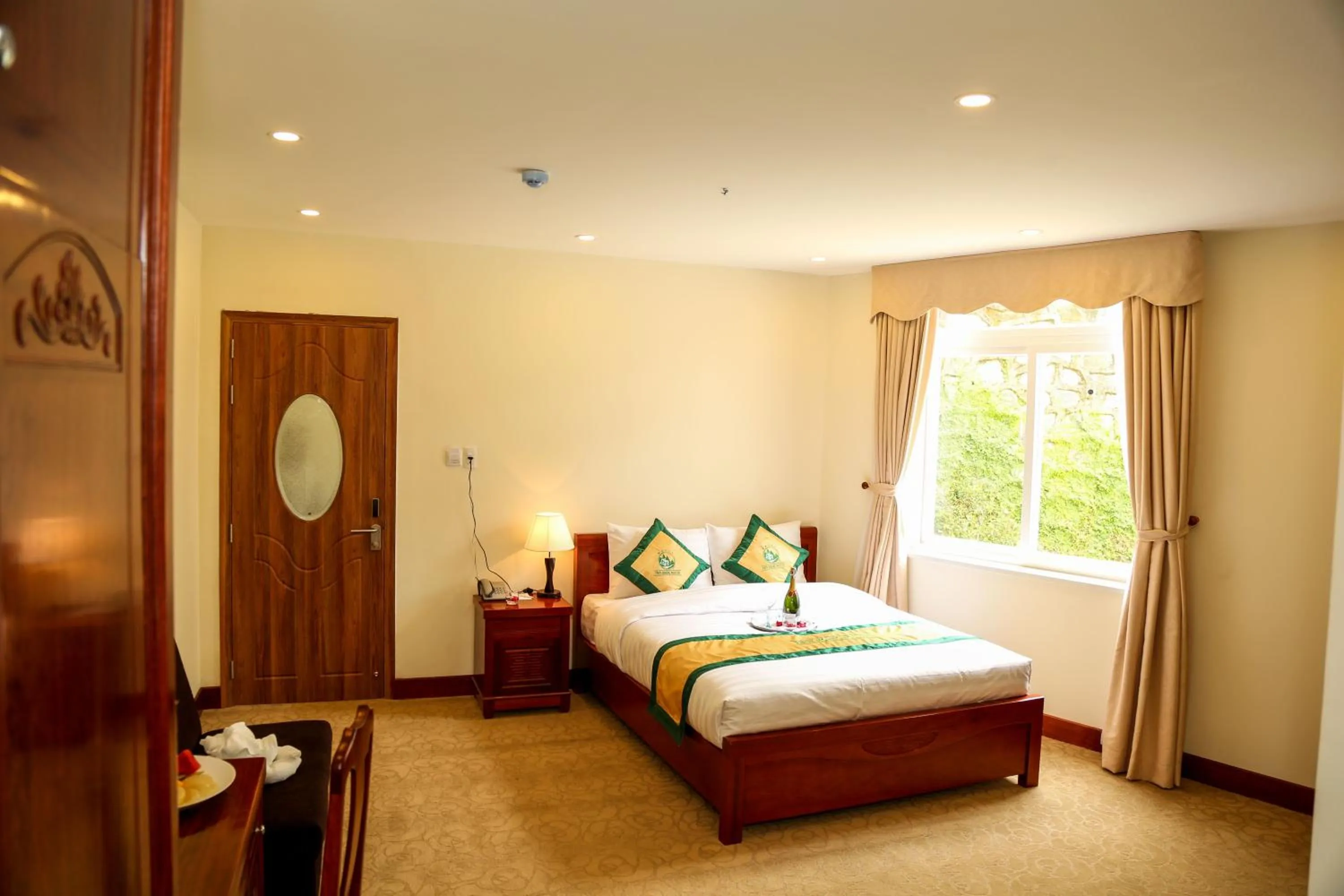 Bed in Thuy Hoang Nguyen Resort & Spa