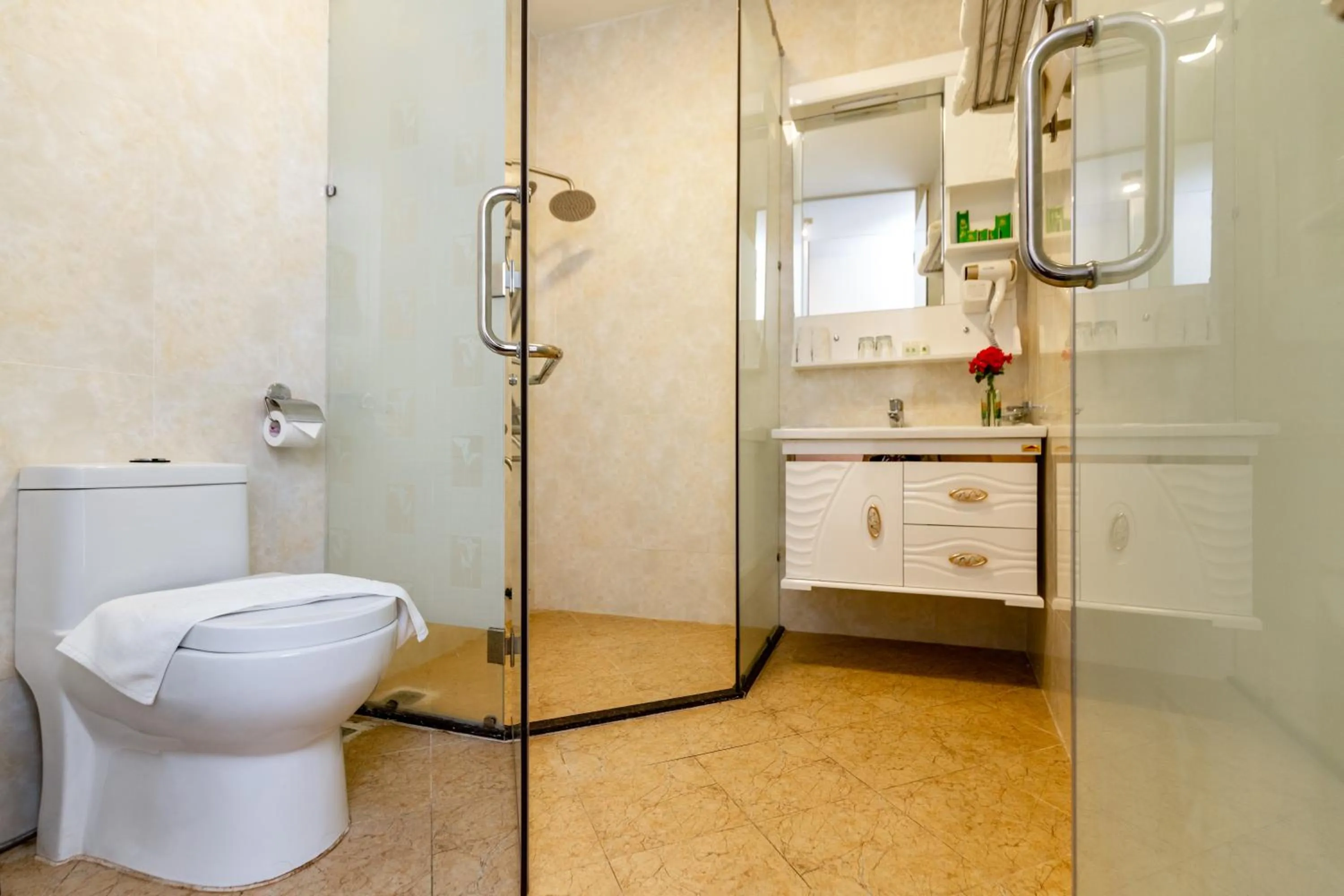 Thuy Hoang Nguyen Resort & Spa