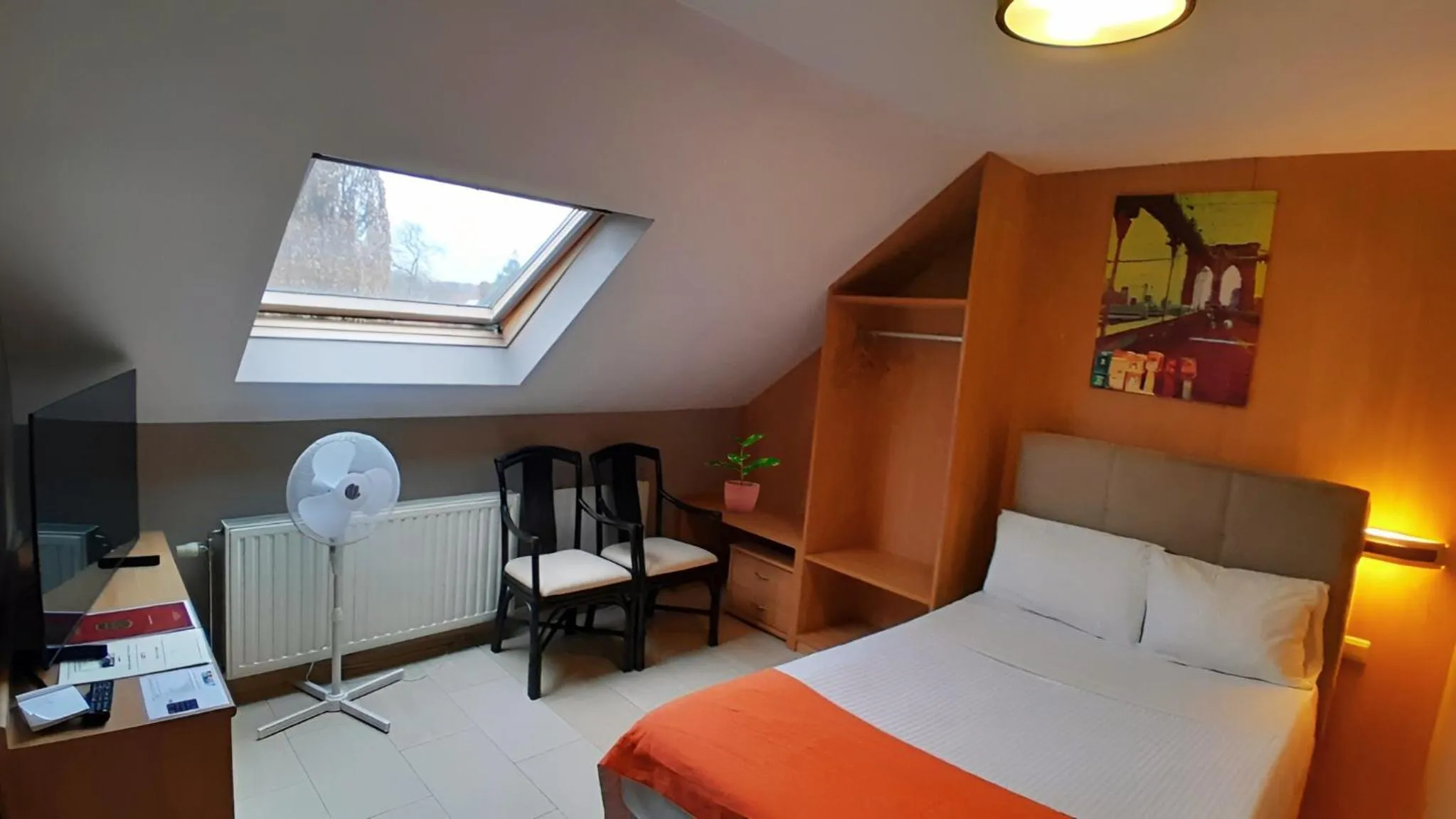 Photo of the whole room, Bed in Hotel Taormina Brussels Airport