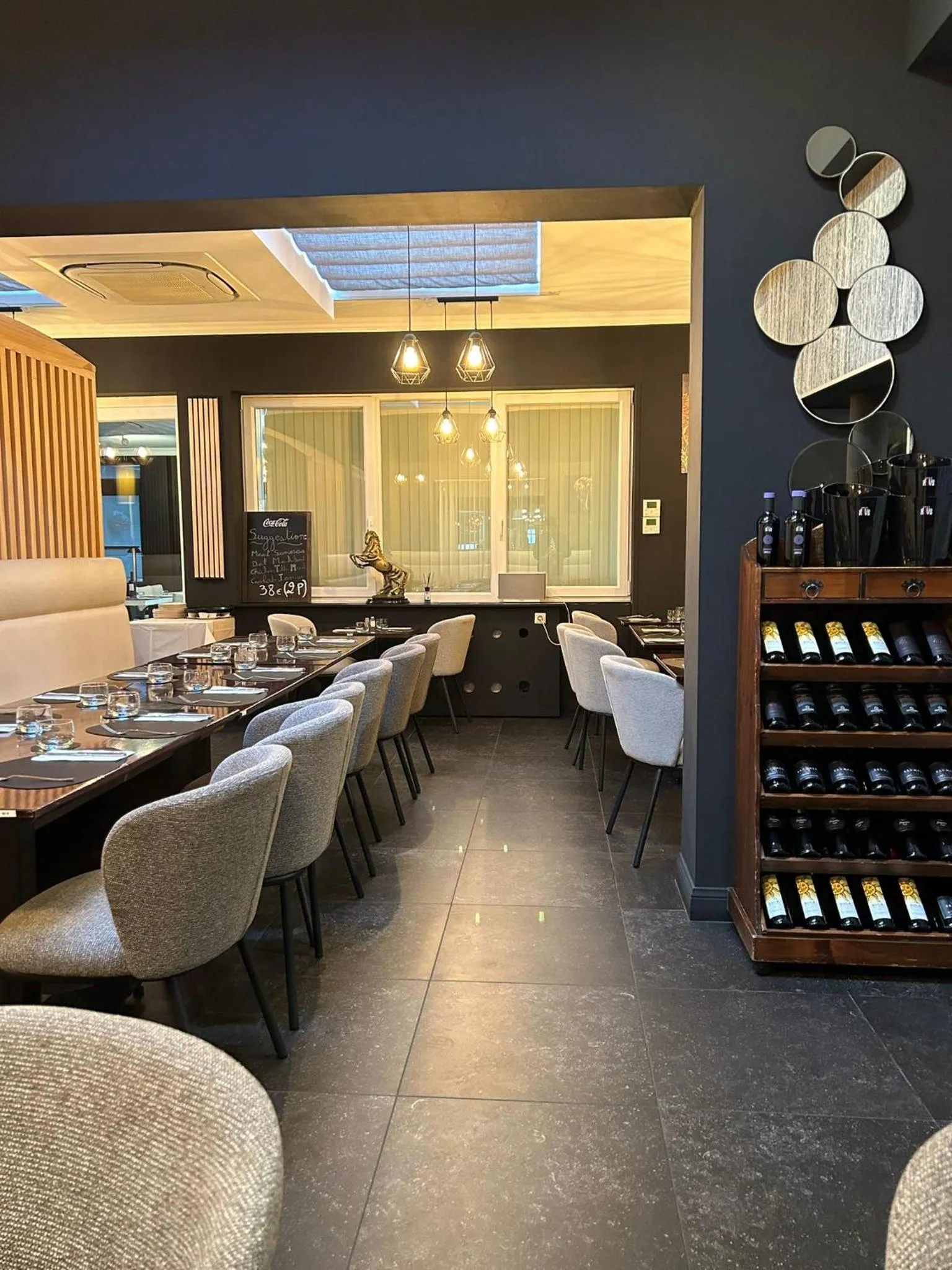 Restaurant/places to eat in Hotel Taormina Brussels Airport